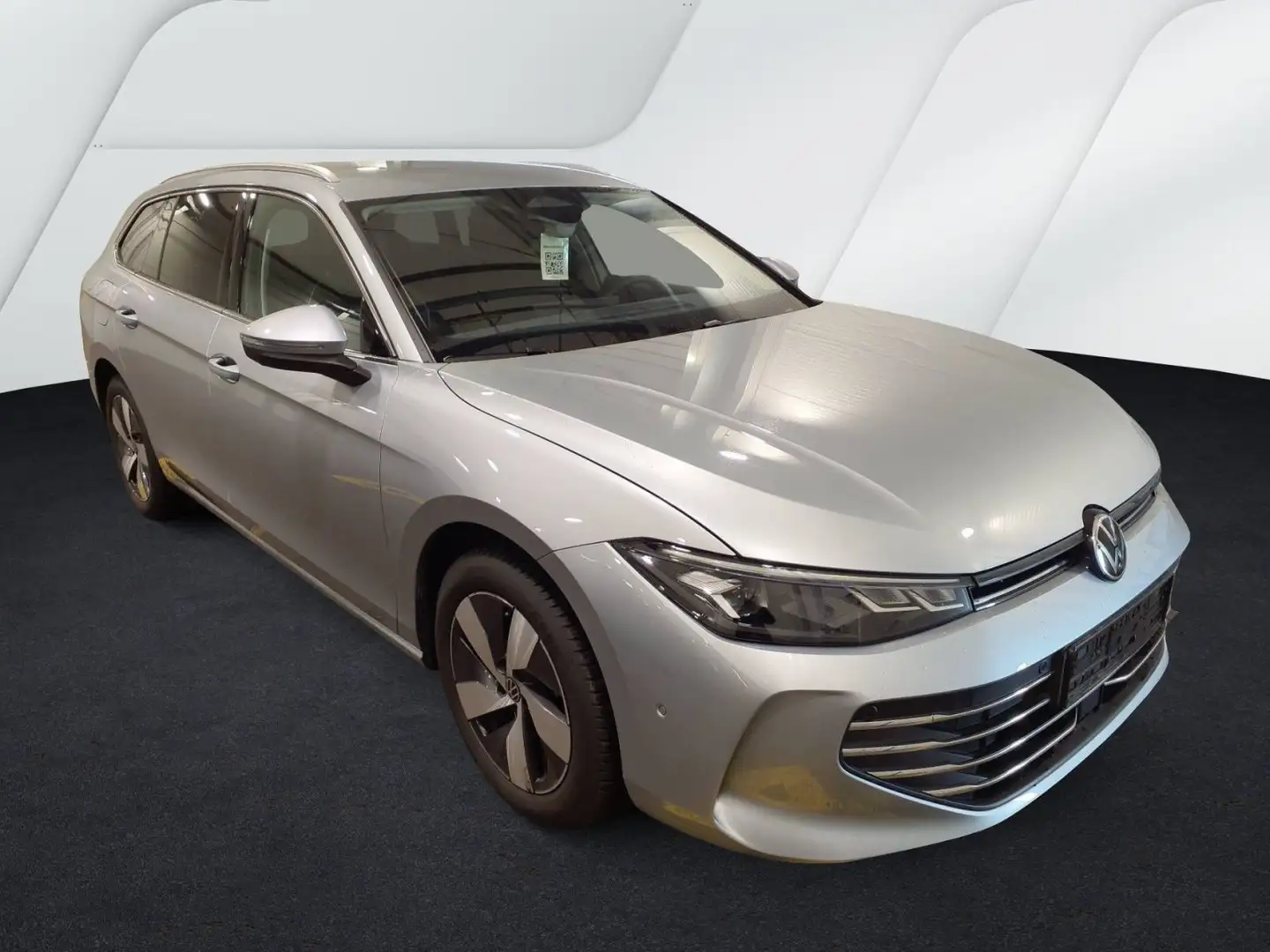 Volkswagen Passat Business 1,5 eTSI OPF DSG Silber - 2