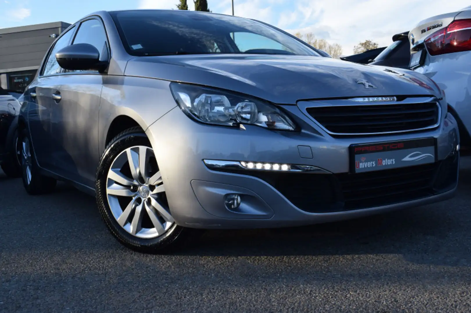 Peugeot 308 1.6 BLUEHDI 100CH ACTIVE S\u0026S 5P Gris - 1