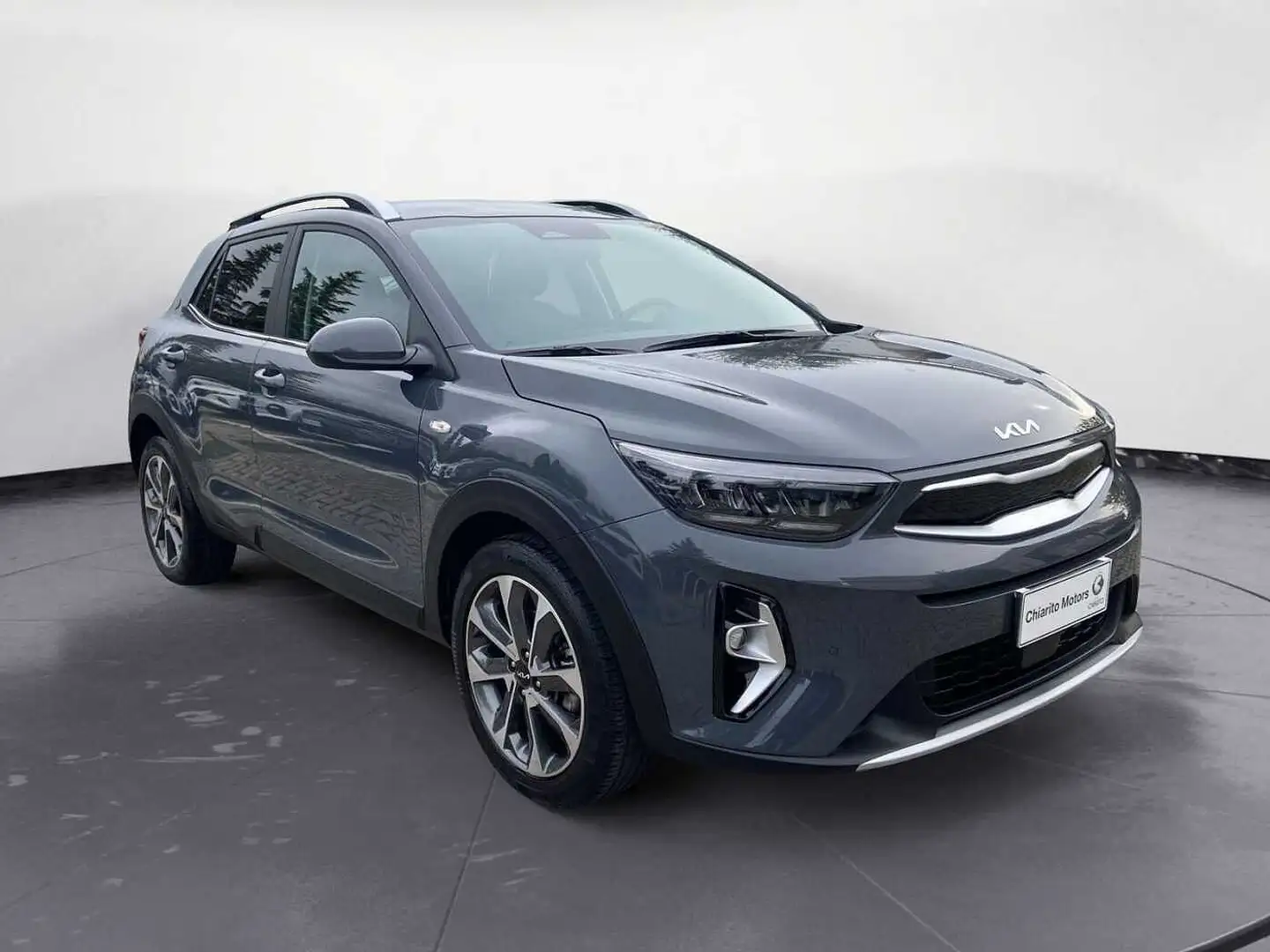 Kia Stonic 1.0 T-GDi 100 CV MHEV iMT Style Gris - 1