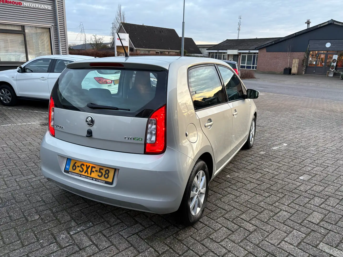 Skoda Citigo 1.0 Greentech Sprint Grau - 2