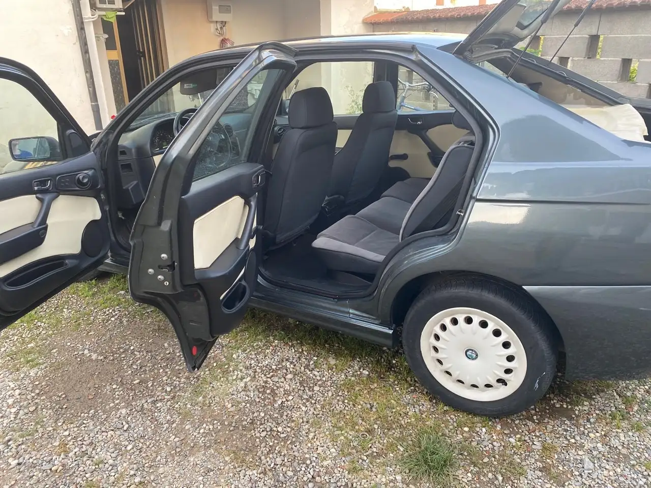 Alfa Romeo 146 1.4 ts 16v, foto 4