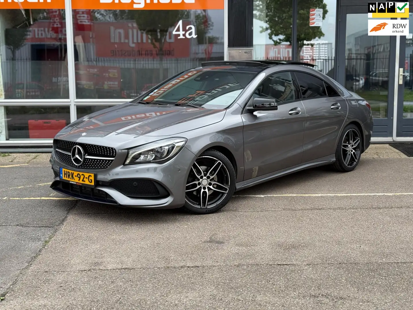 Mercedes-Benz CLA 200 AMG | Pano | Memory | Camera | LED Grigio - 1