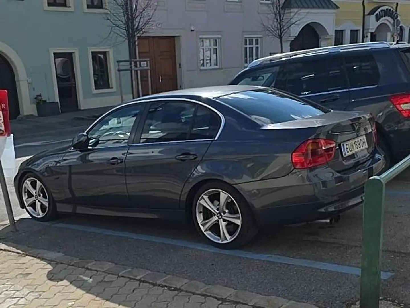 BMW 330 330d Österreich-Paket Aut. Österreich-Paket Grau - 1