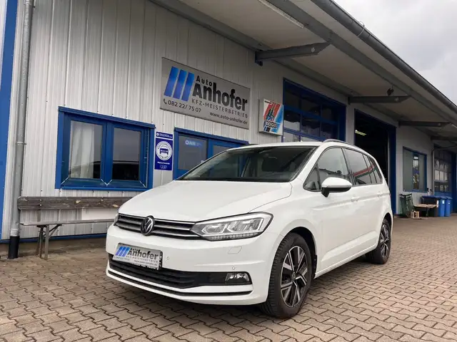Volkswagen Touran Comfortline BMT NAVI LED ACC