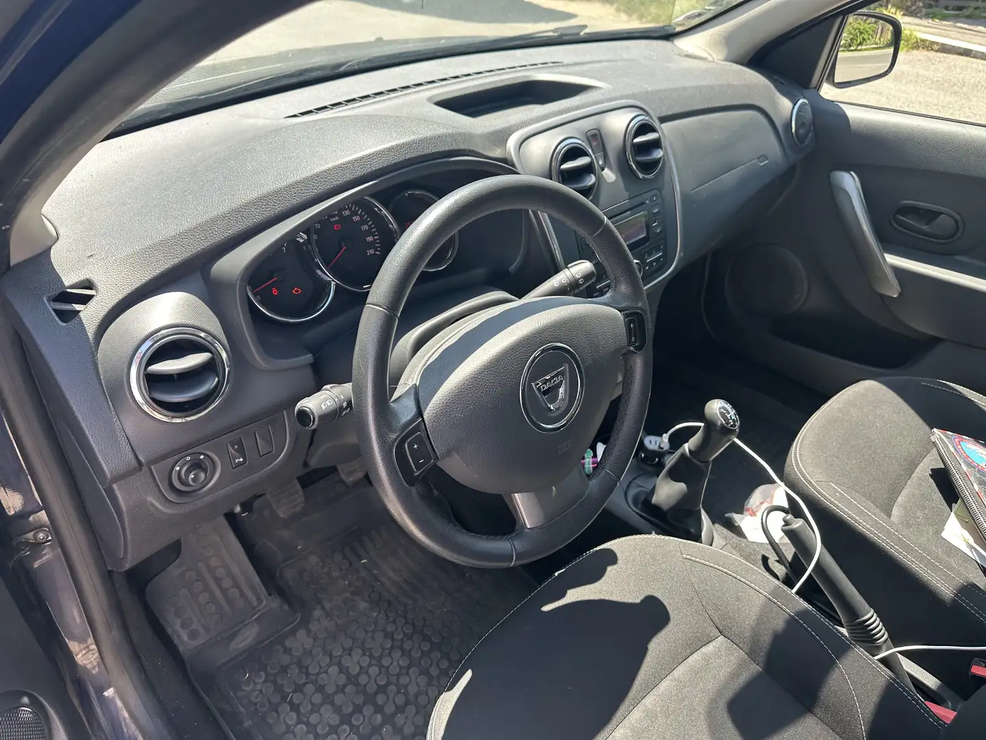 Dacia Logan MCV 1.2 16V 75 Ambiance - 2