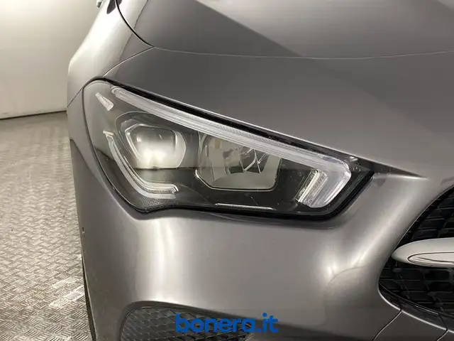 Mercedes-Benz Cla view 7