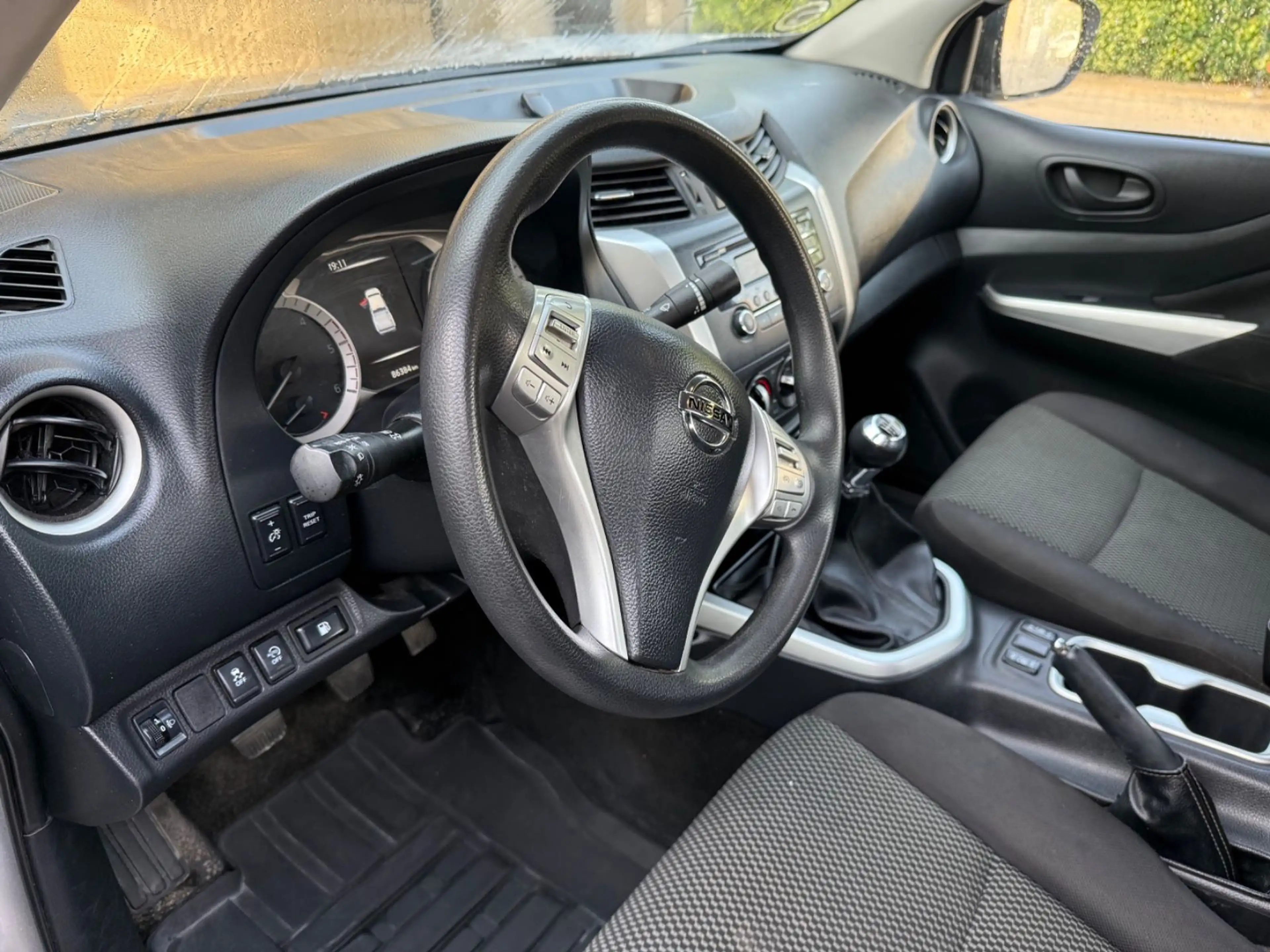 Nissan Navara 2,3 DCI N-Guard King Cab 4x4 AHK Tempom. — photo 13