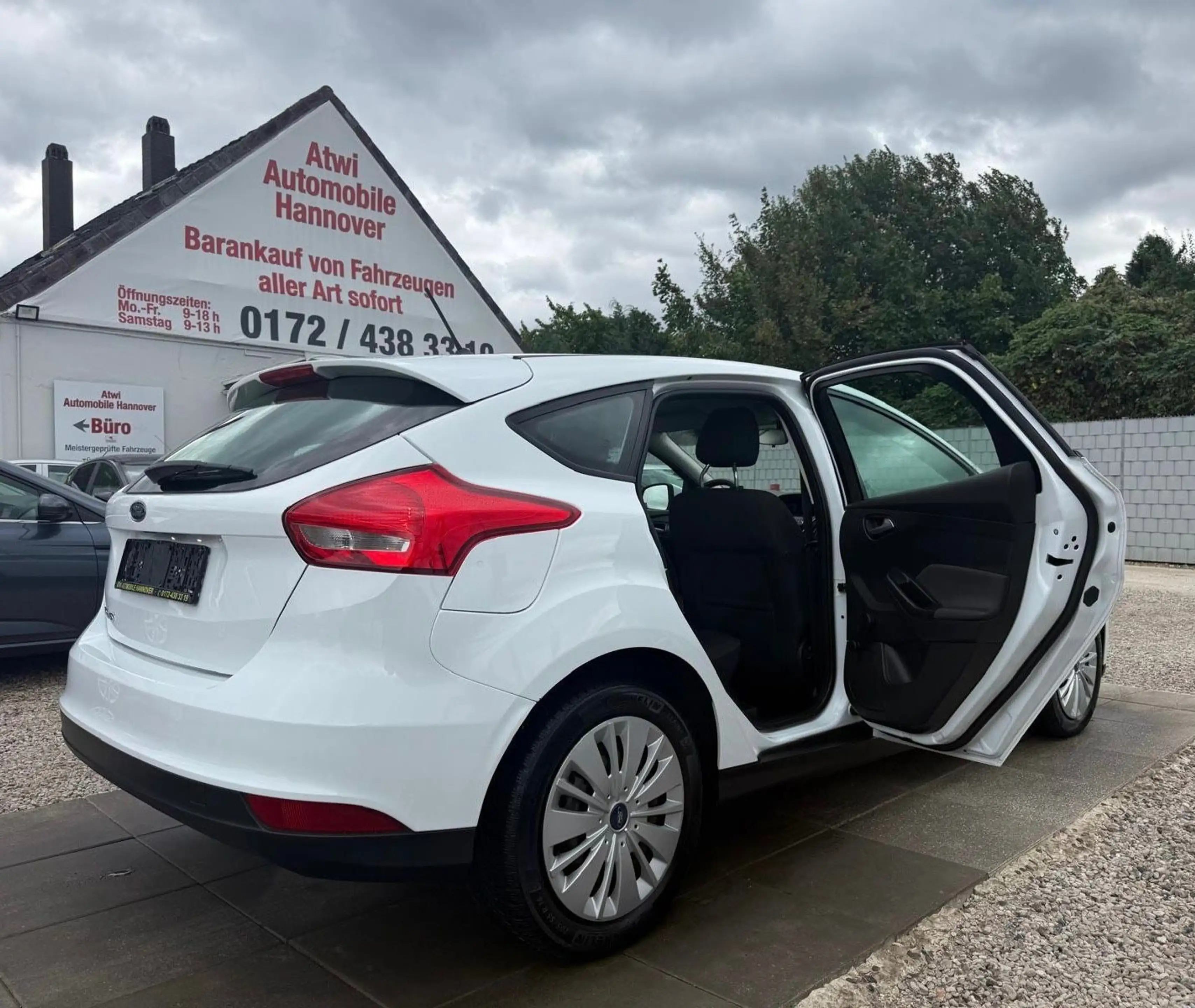 Ford Focus 1,6 Trend Zahnriemen Neu Sport Lenkrad — photo 10