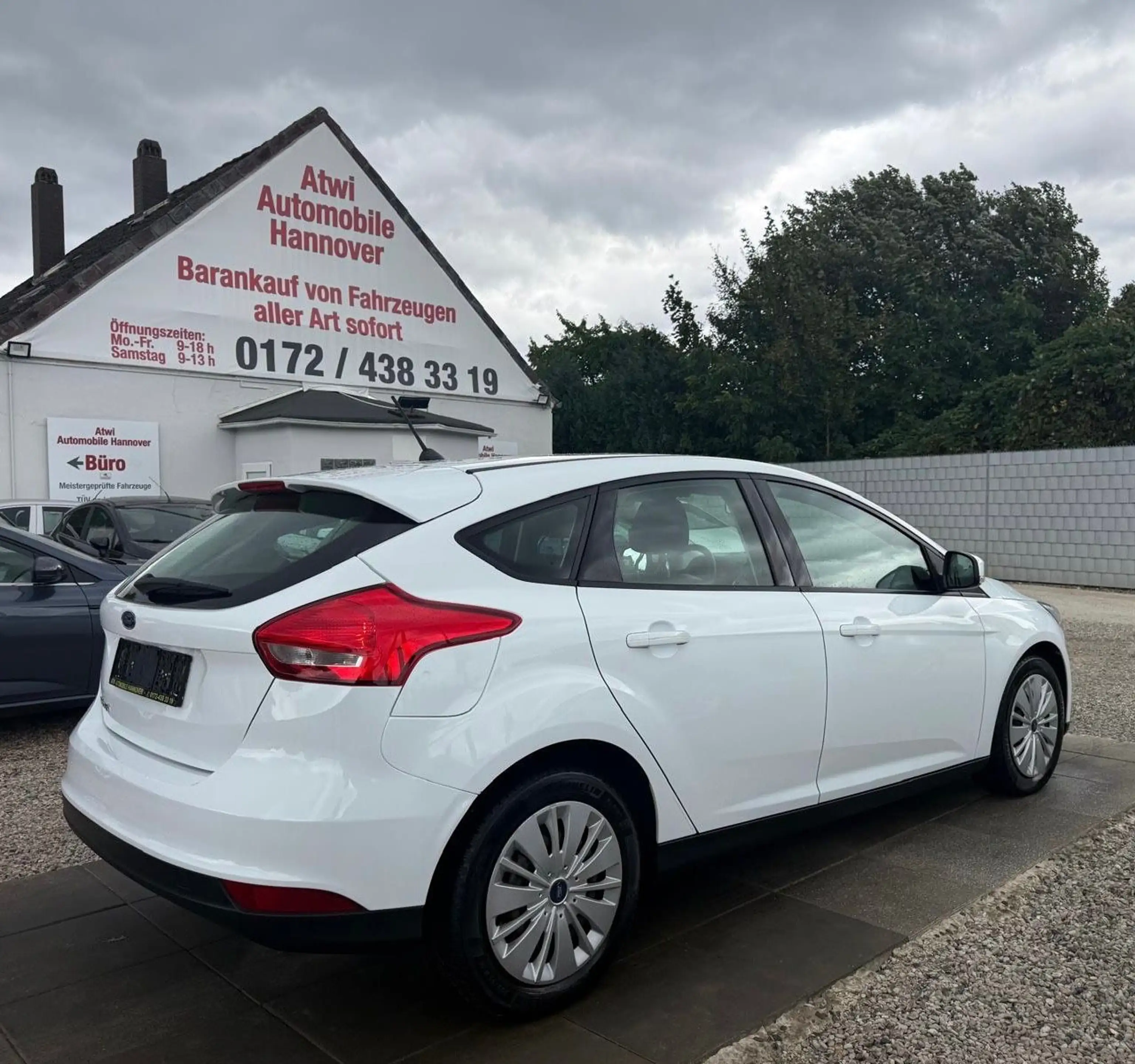 Ford Focus 1,6 Trend Zahnriemen Neu Sport Lenkrad — photo 6