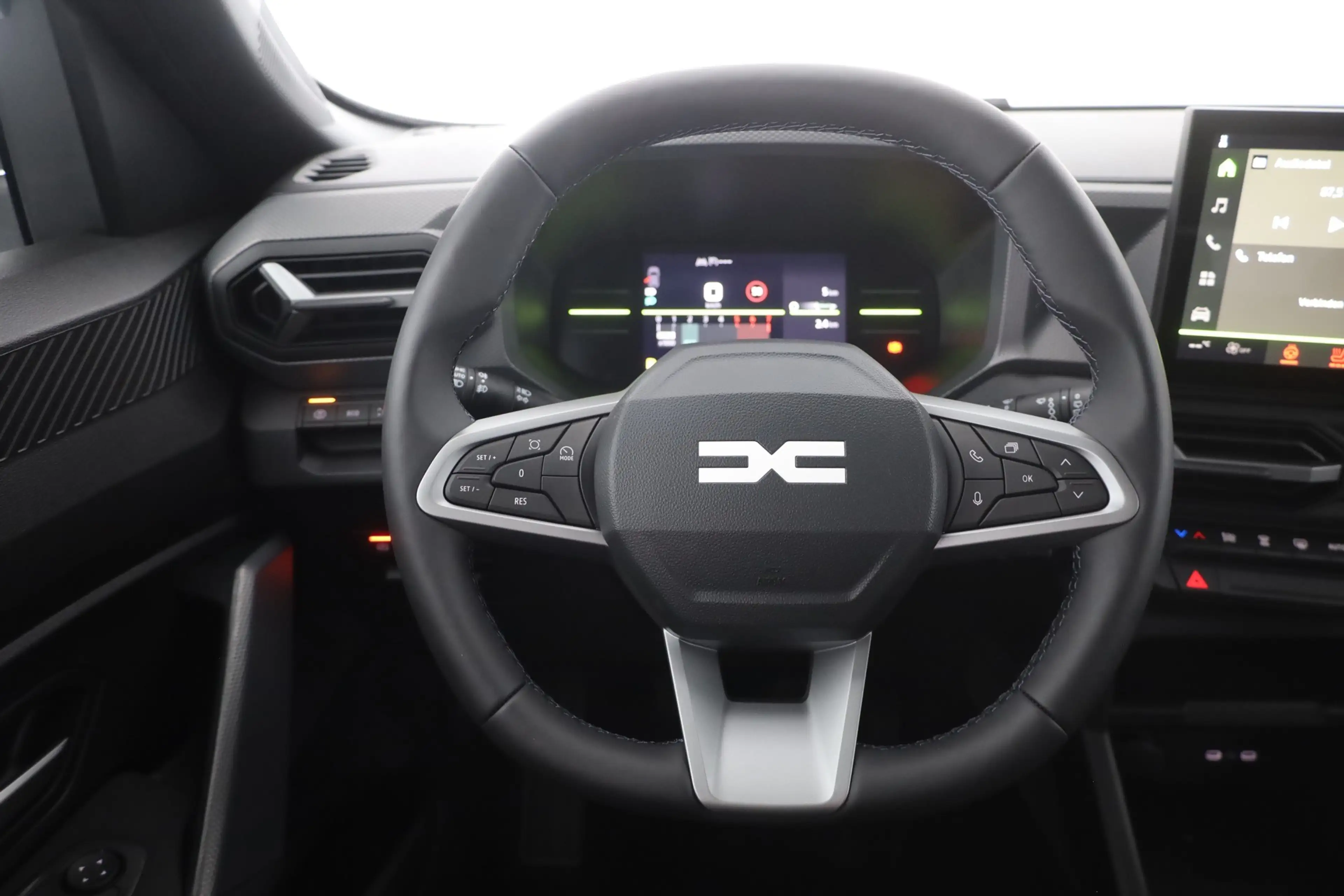 Dacia Duster Journey mHev 140 LED Navi Kamera — photo 15