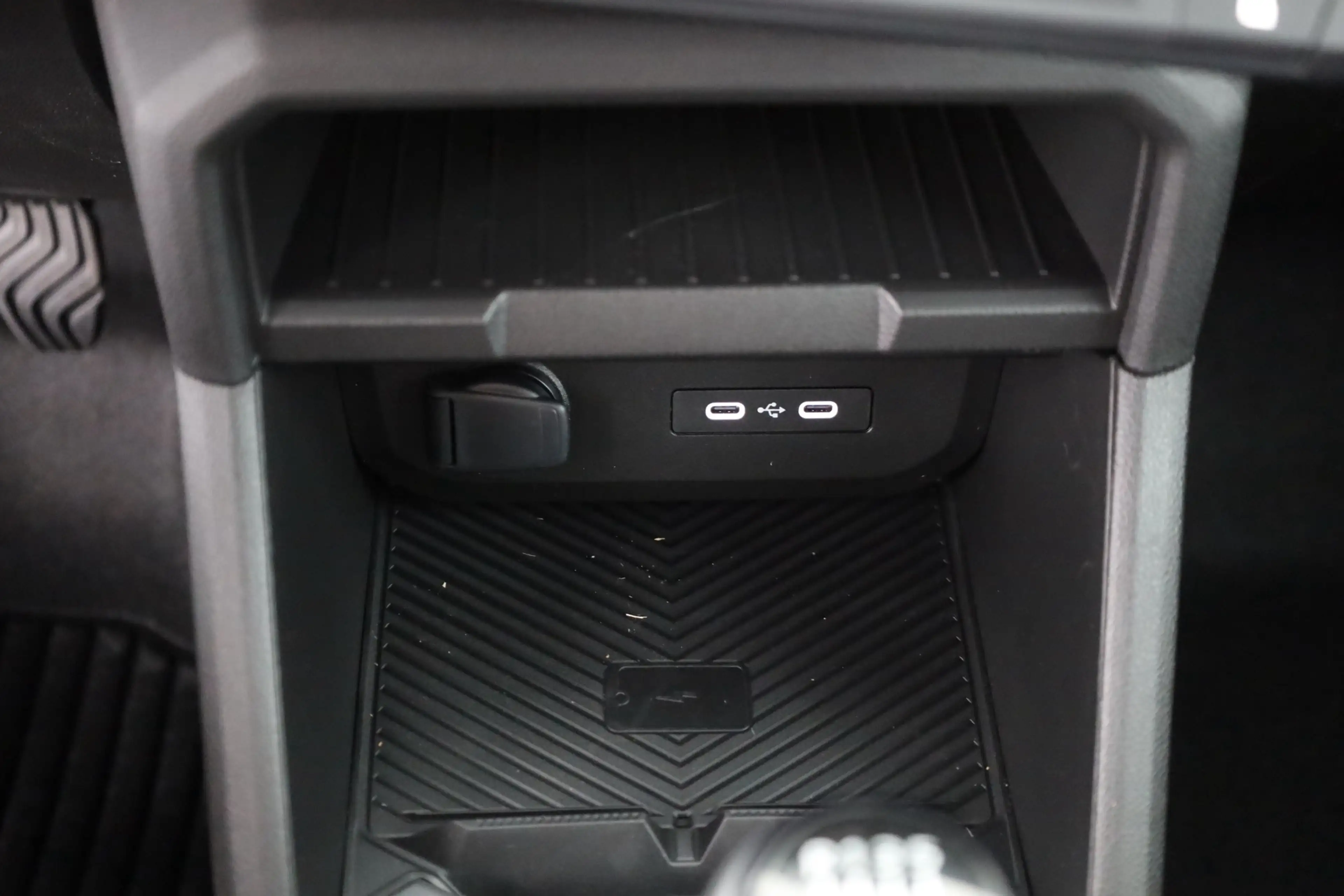 Dacia Duster Journey mHev 140 LED Navi Kamera — photo 13