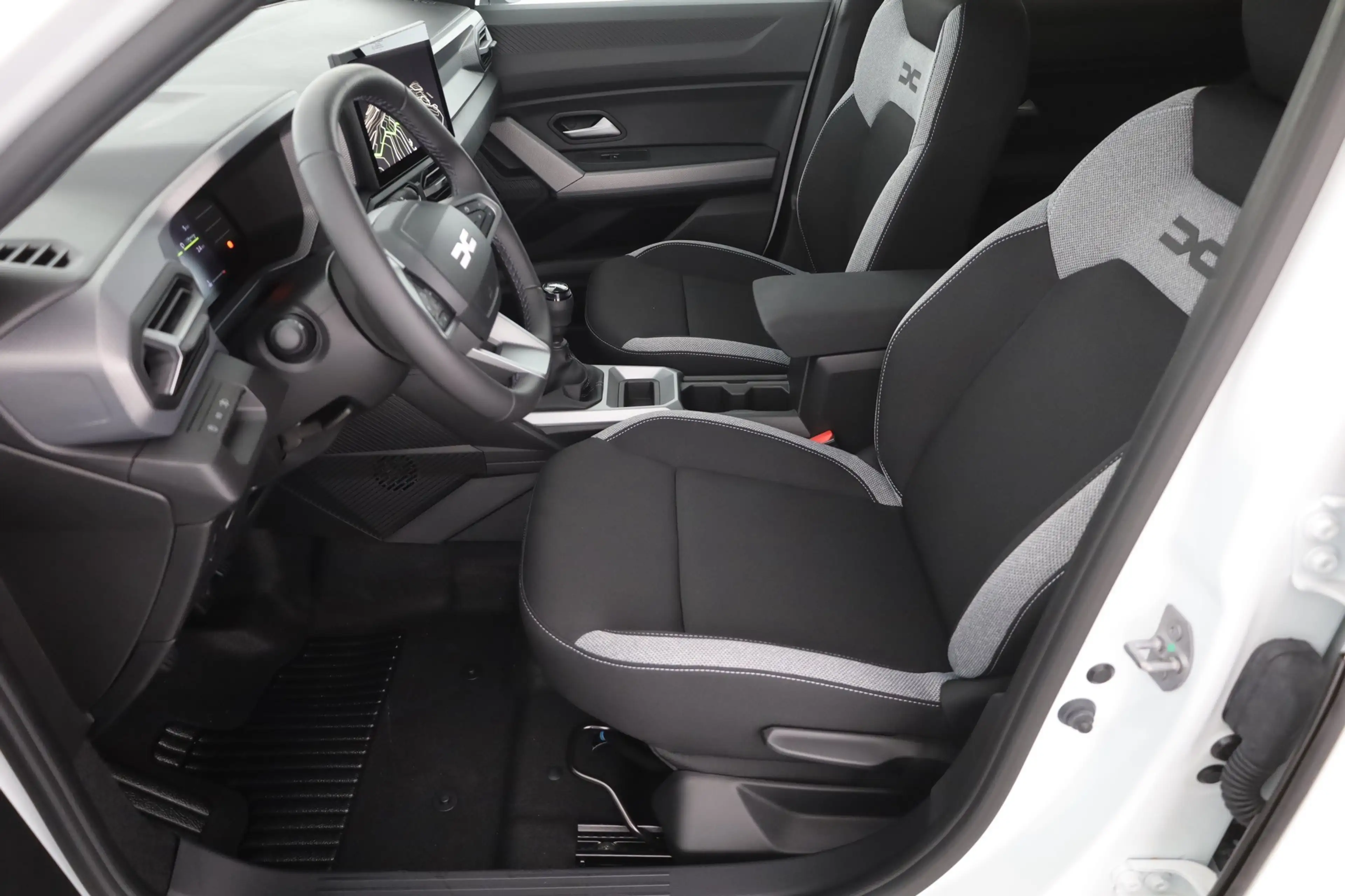 Dacia Duster Journey mHev 140 LED Navi Kamera — photo 24