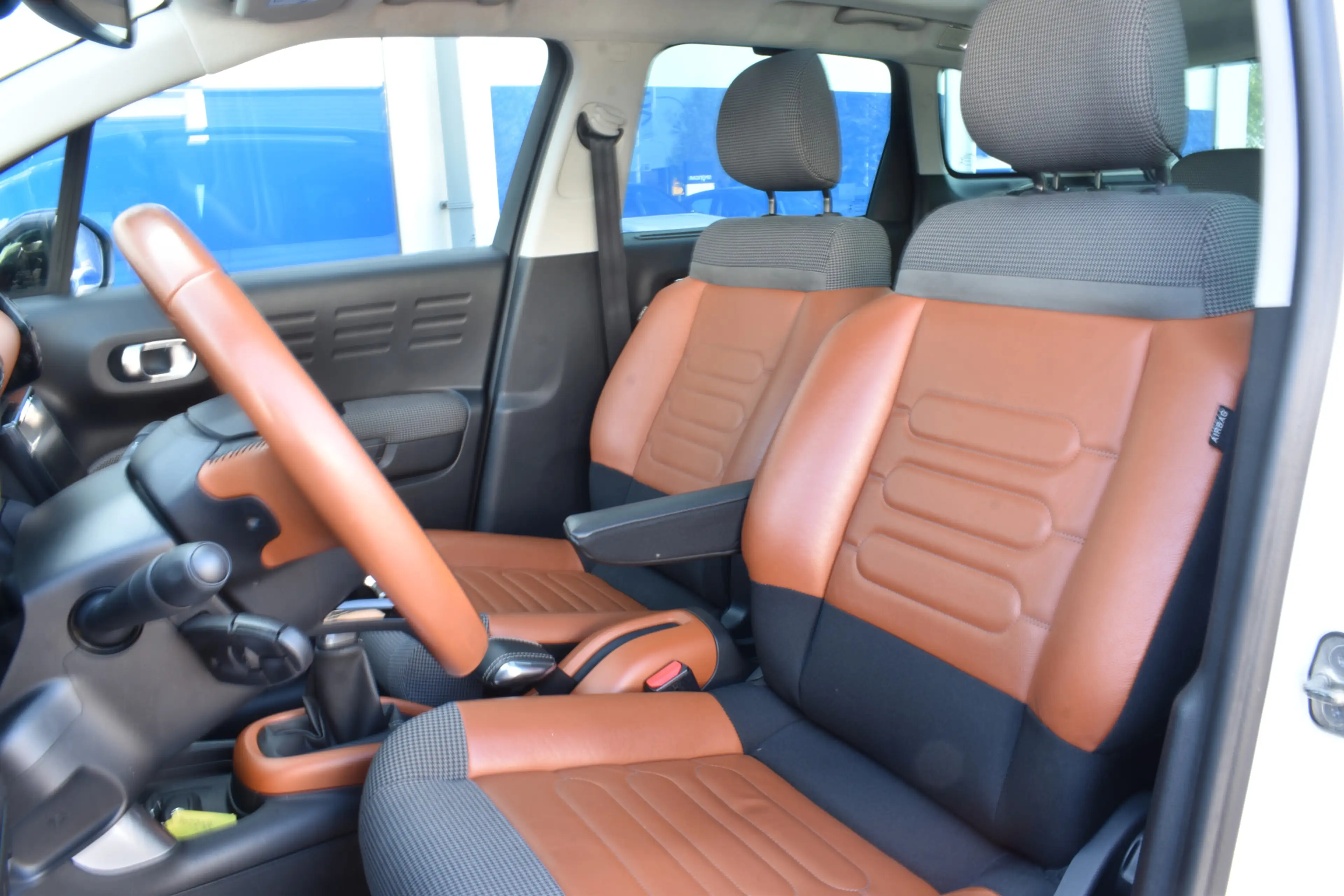 Citroen C3 Aircross PureTech 110 Shine Schuifdak | Leder | Navigatie | — photo 2
