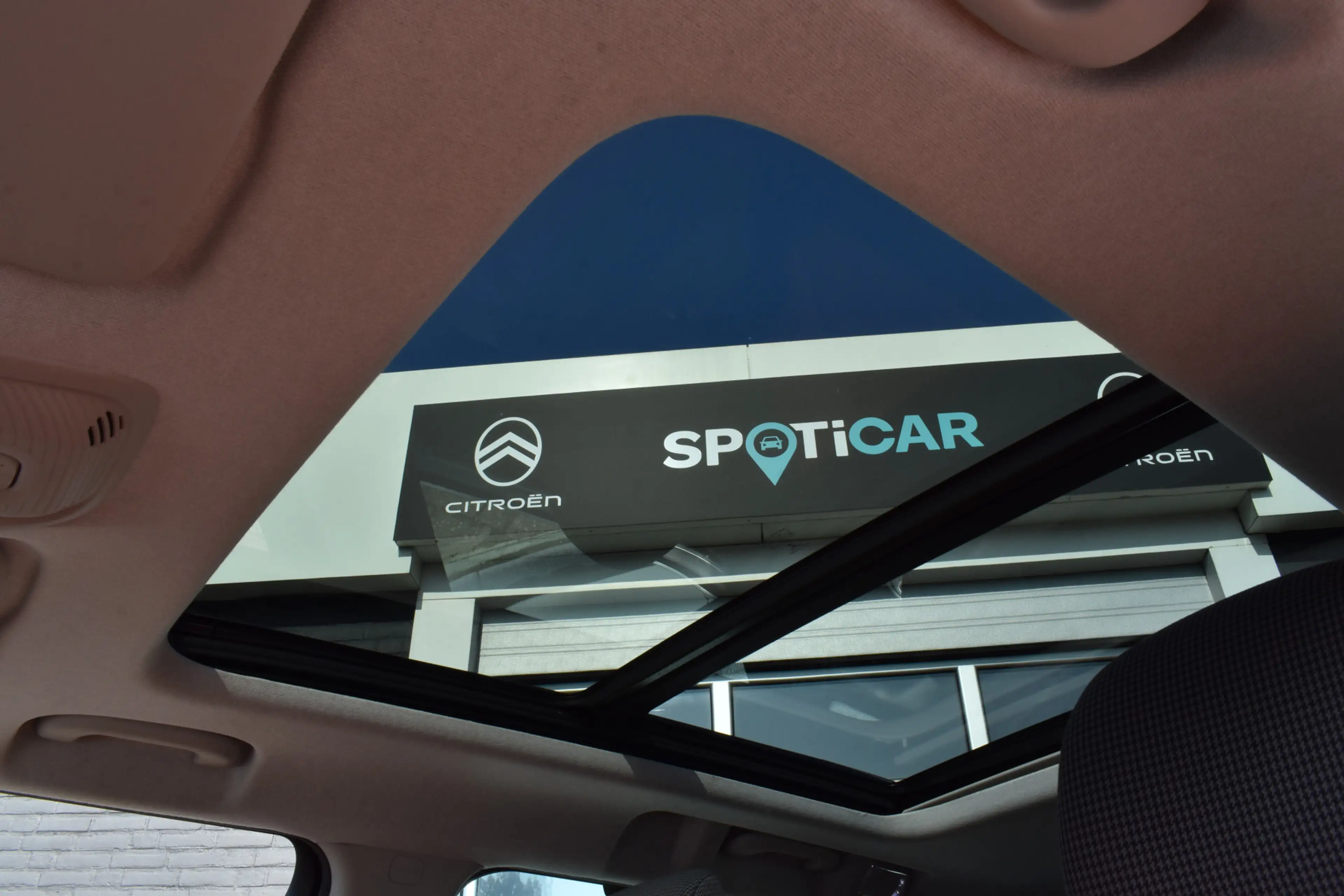 Citroen C3 Aircross PureTech 110 Shine Schuifdak | Leder | Navigatie | — photo 4