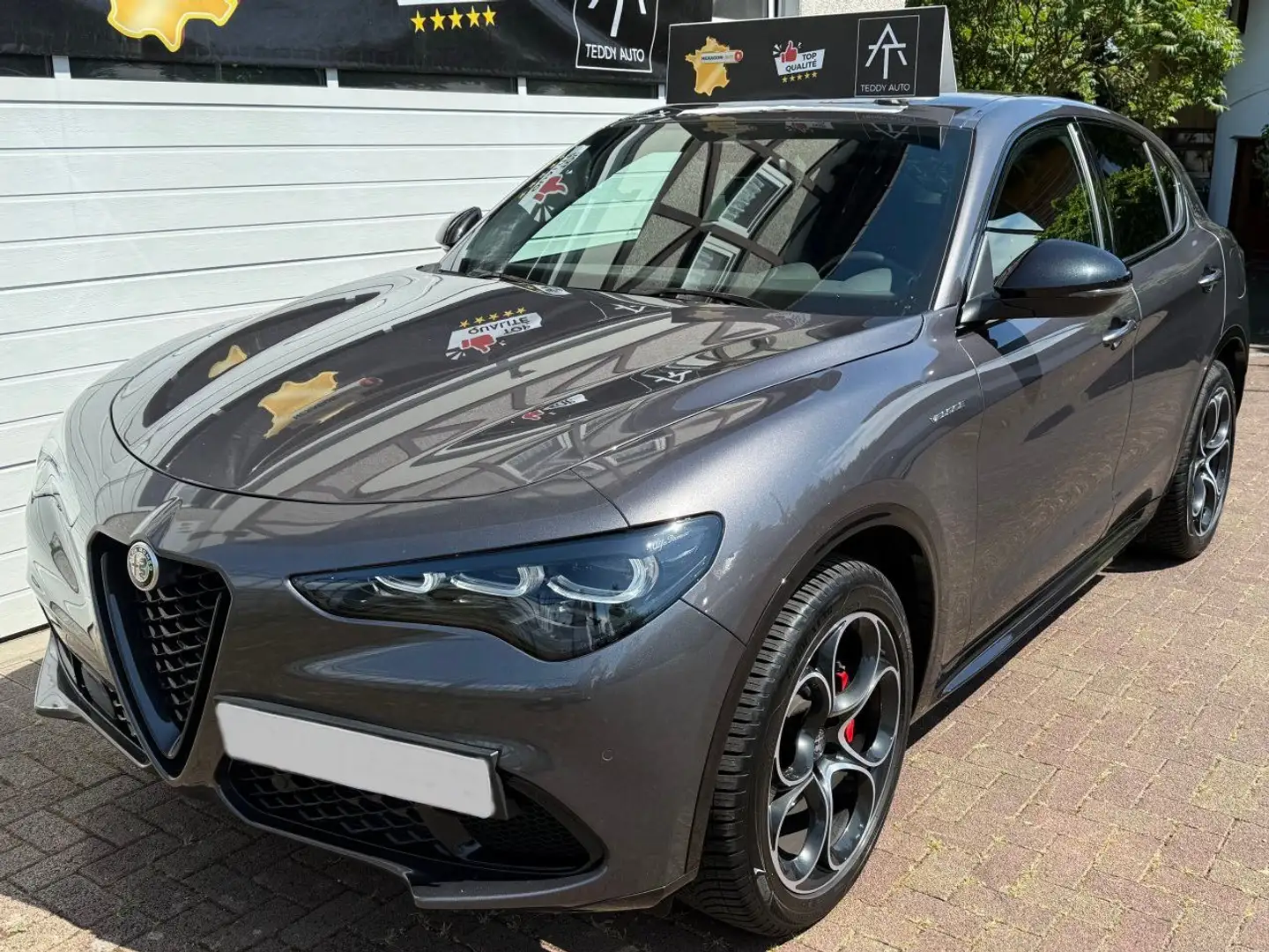 Alfa Romeo Stelvio Veloce 2.2 Diesel 16V AT8 Q4 Grau - 1