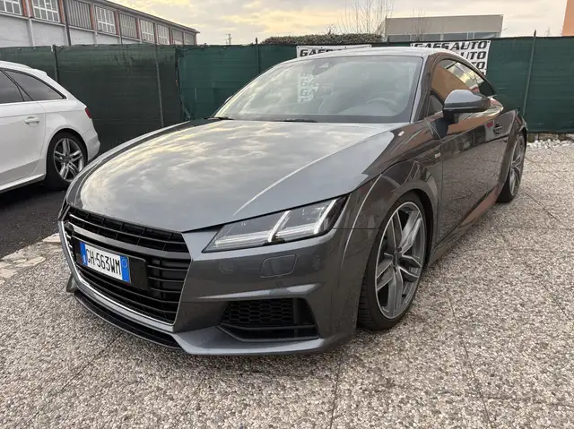Audi TT Coupe 2.0 tfsi S line s-tronic