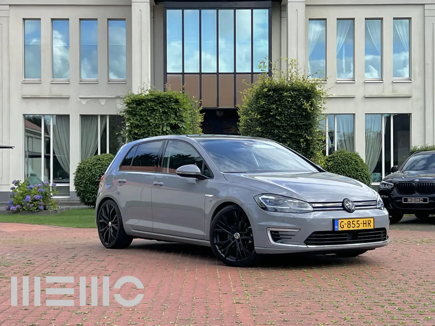 Volkswagen e-Golf e-Golf Grijs - 1