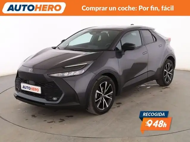 Toyota C-HR main image