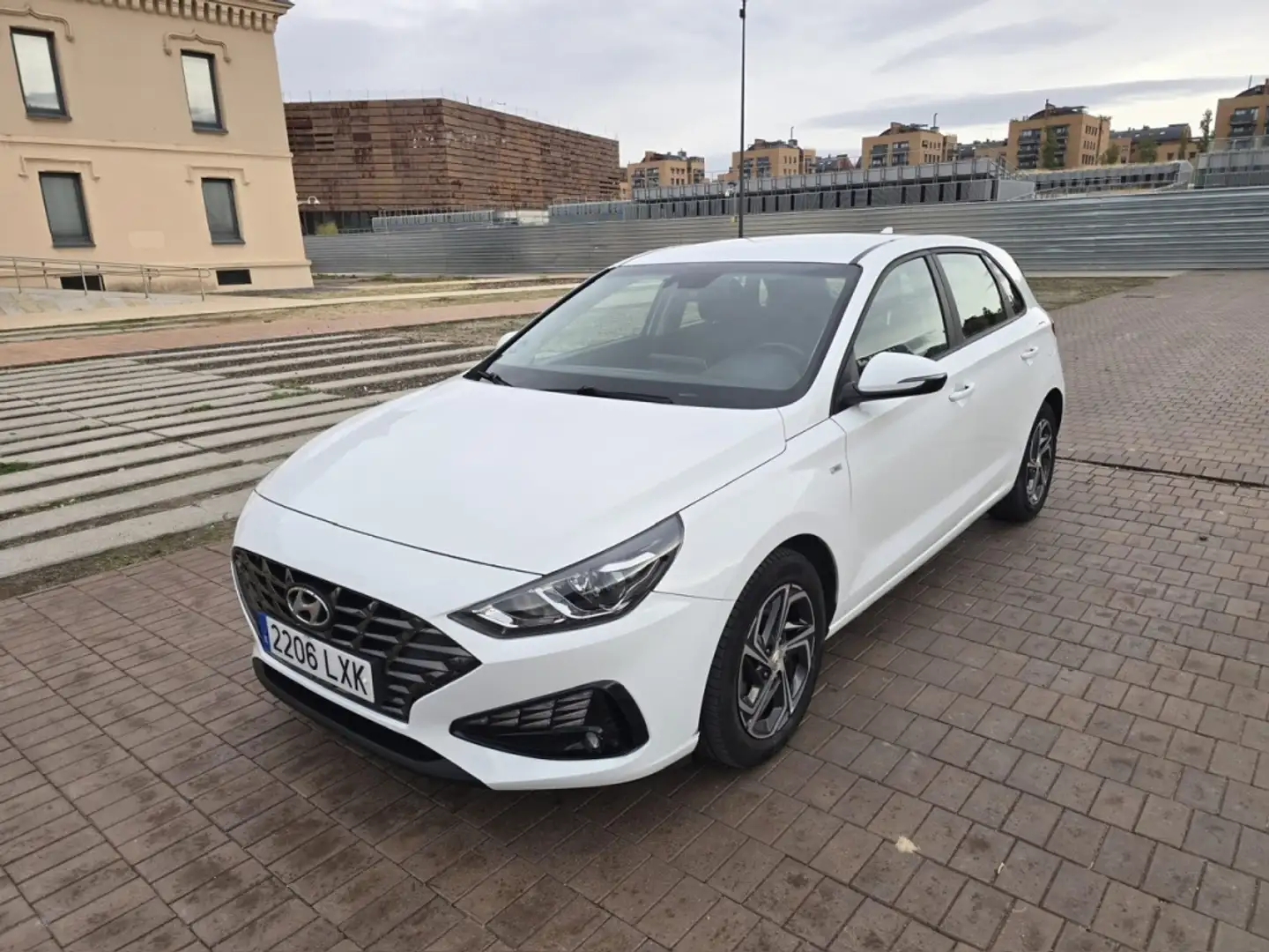 Hyundai i30 1.0 TGDI Klass 120 Blanco - 1
