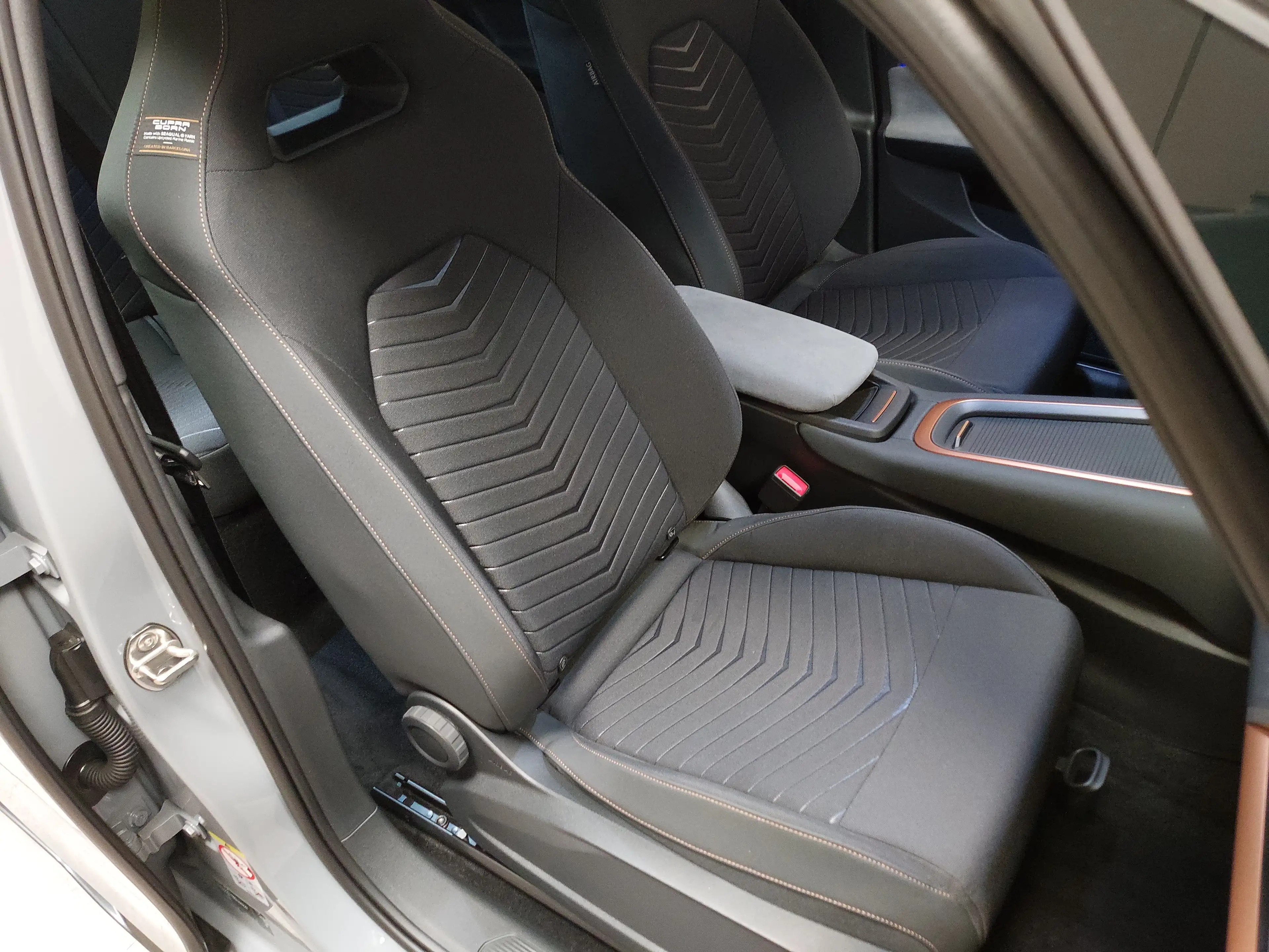 CUPRA Born — photo 10