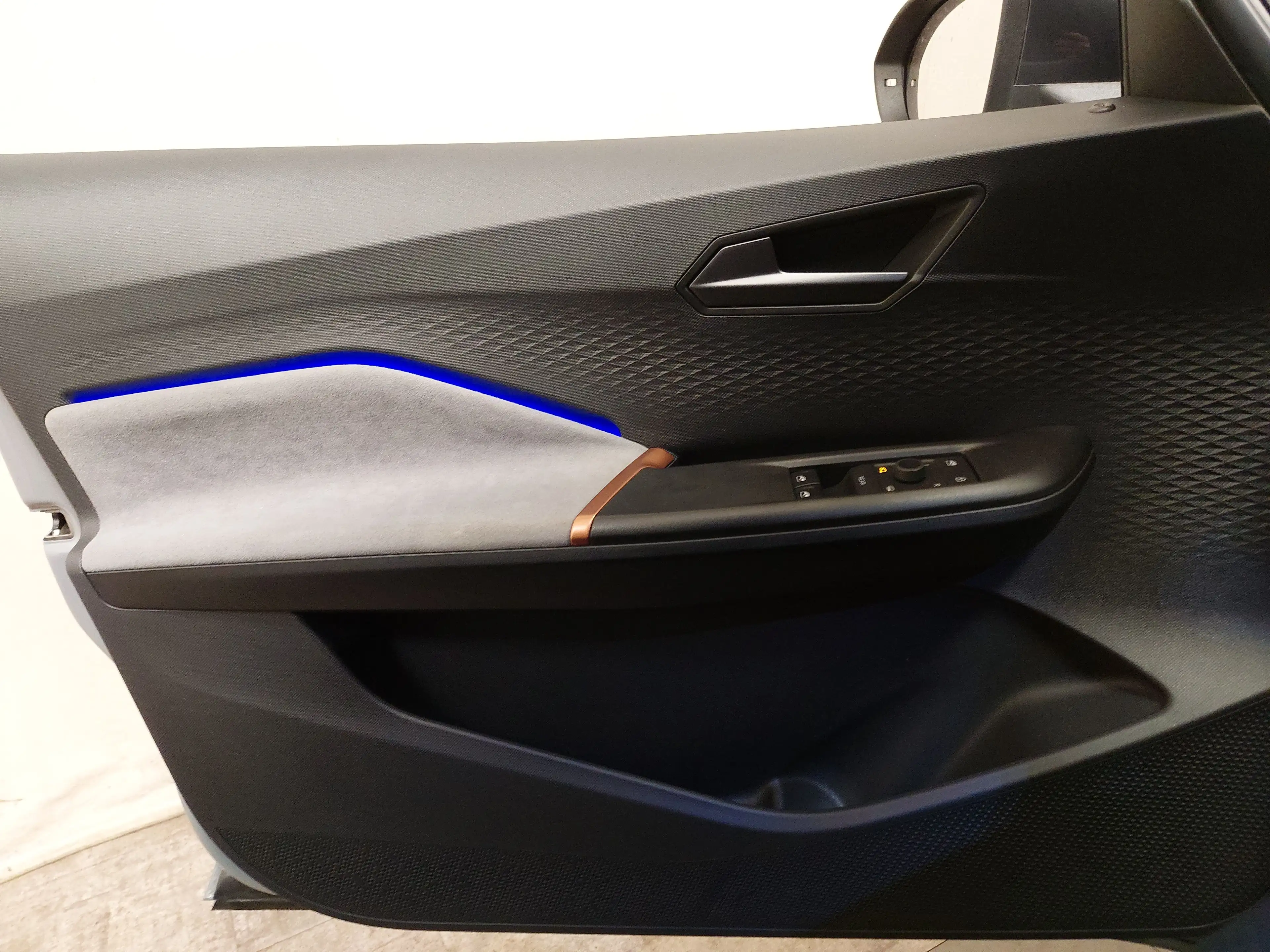 CUPRA Born — photo 5