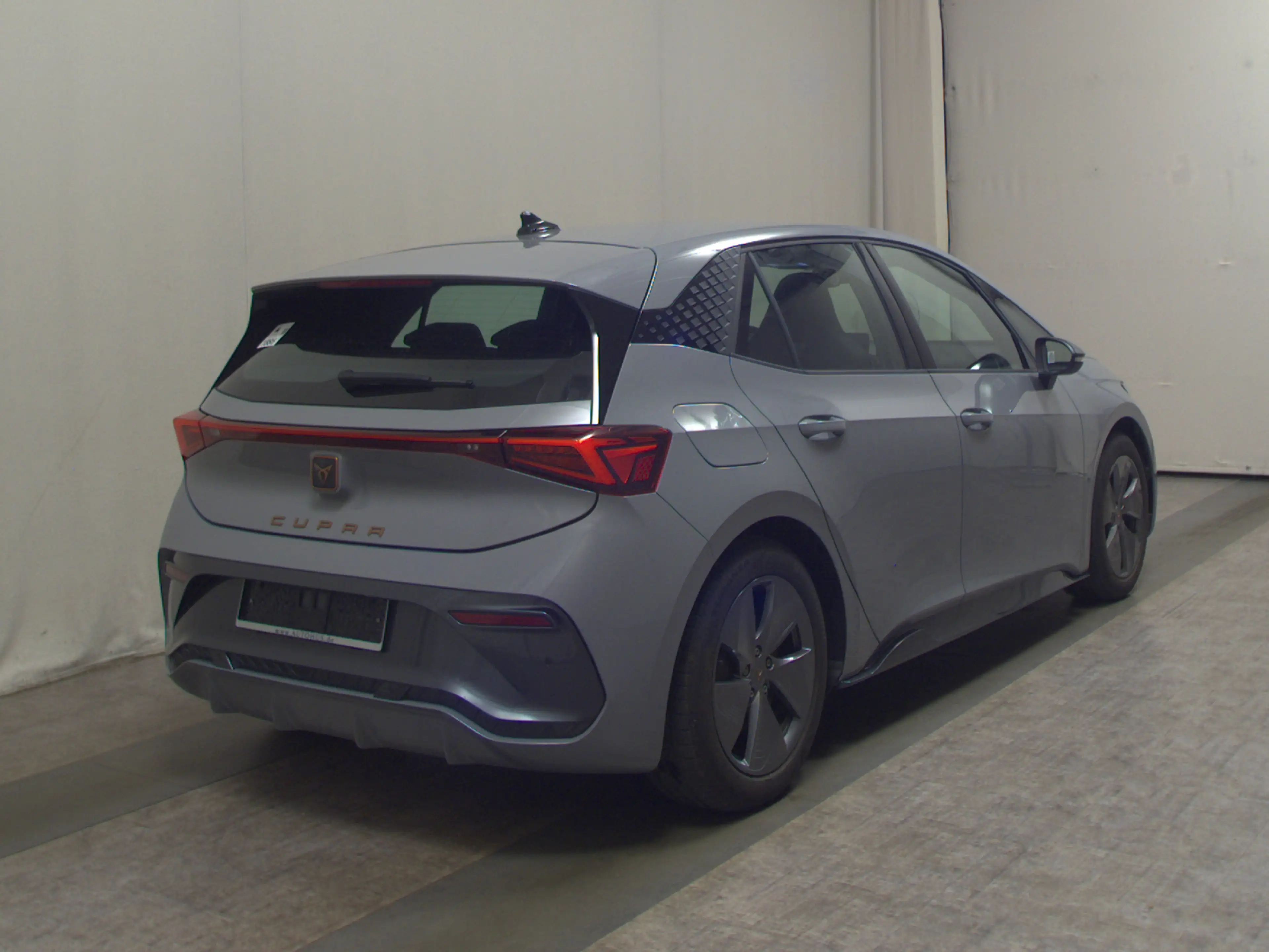 CUPRA Born — photo 4