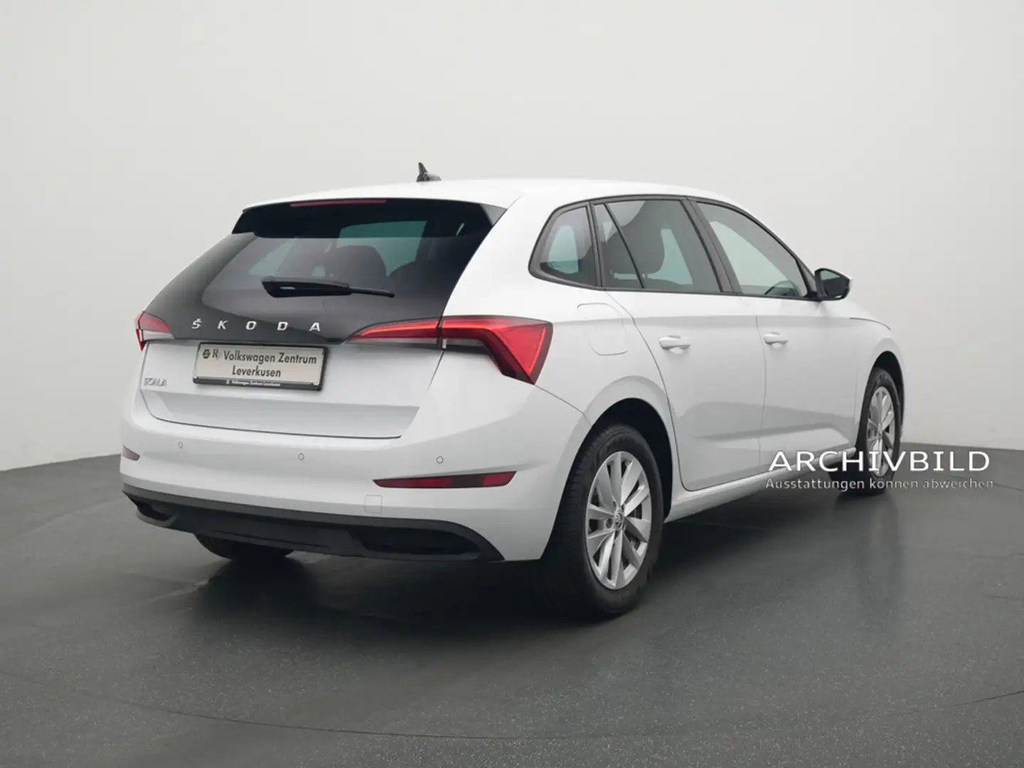 Skoda Scala Tour VIRT DSG SHZ PDC KLIMA Weiß - 2