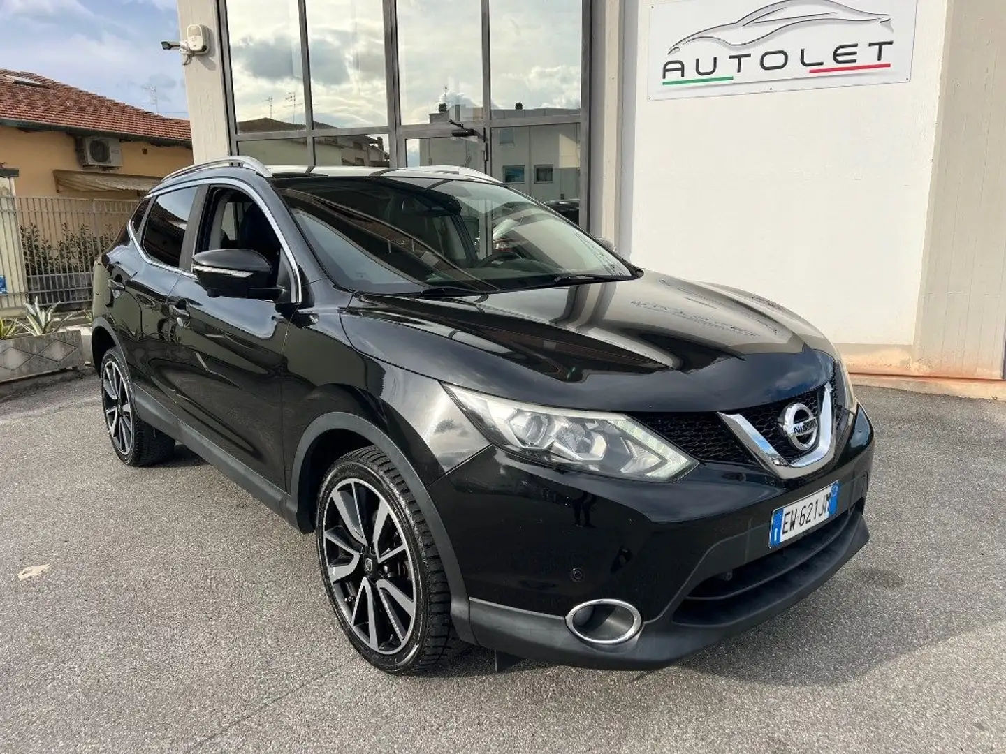 Nissan Qashqai 1.5 dCi Tekna Nero - 1