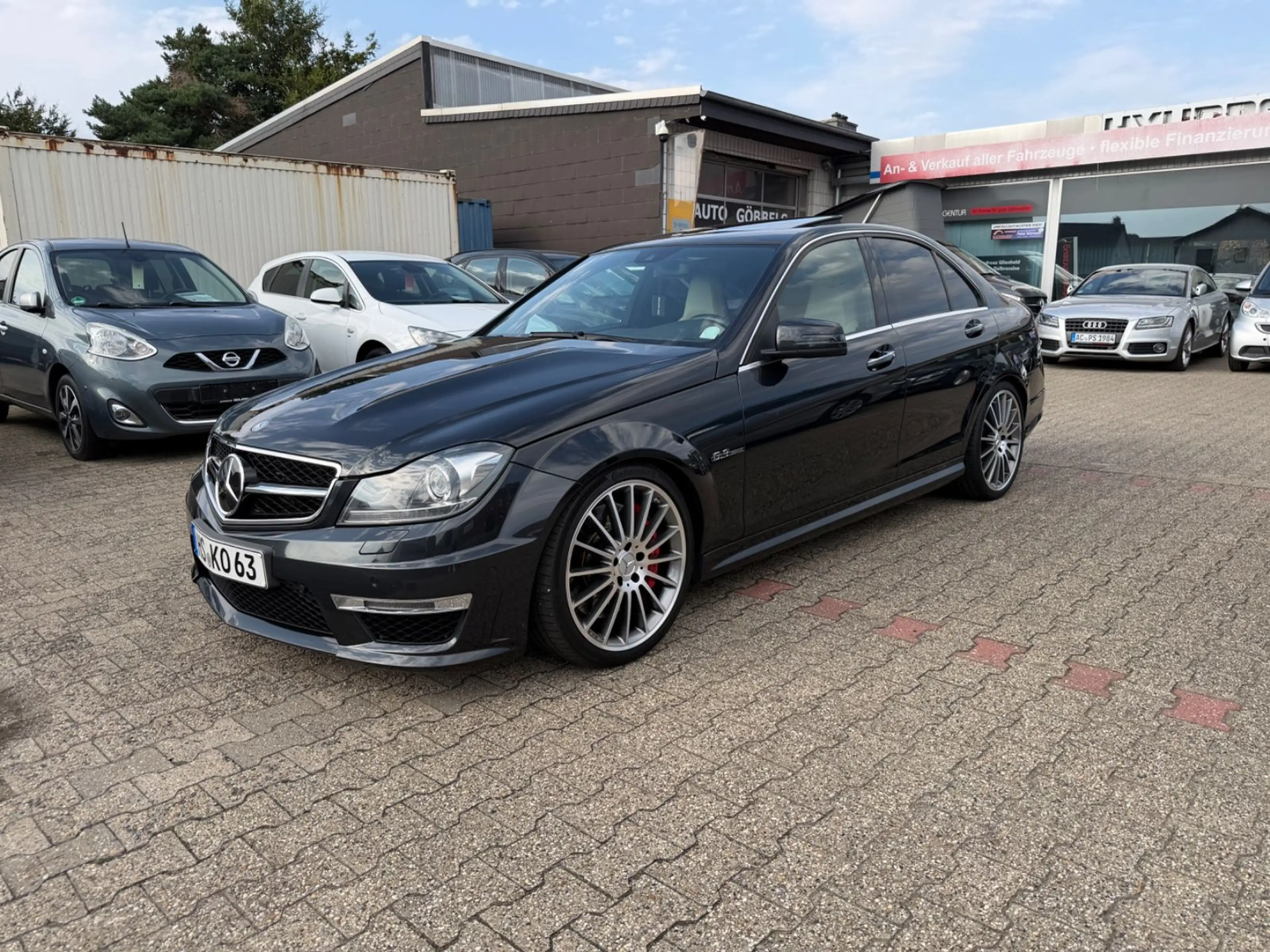 Mercedes-Benz C 63 AMG P-Package Sperrdiff Designo DEUTSCH