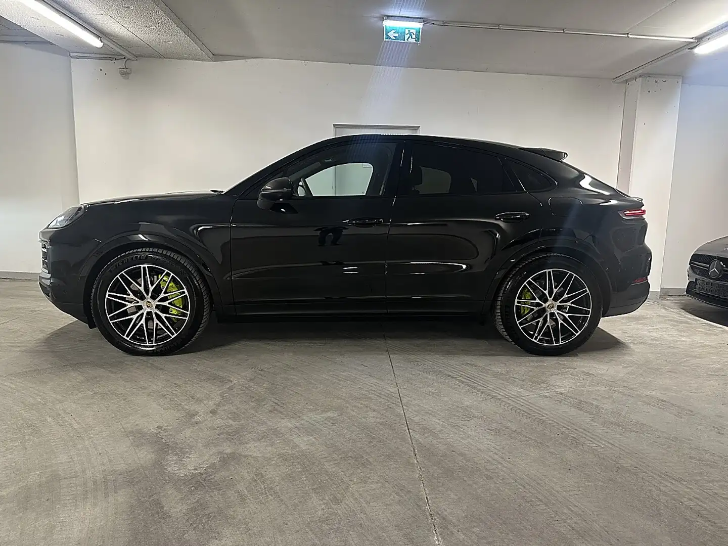 Porsche Cayenne Coupe III E-Hybrid PHEV 21,8 kWh Aut. Schwarz - 2