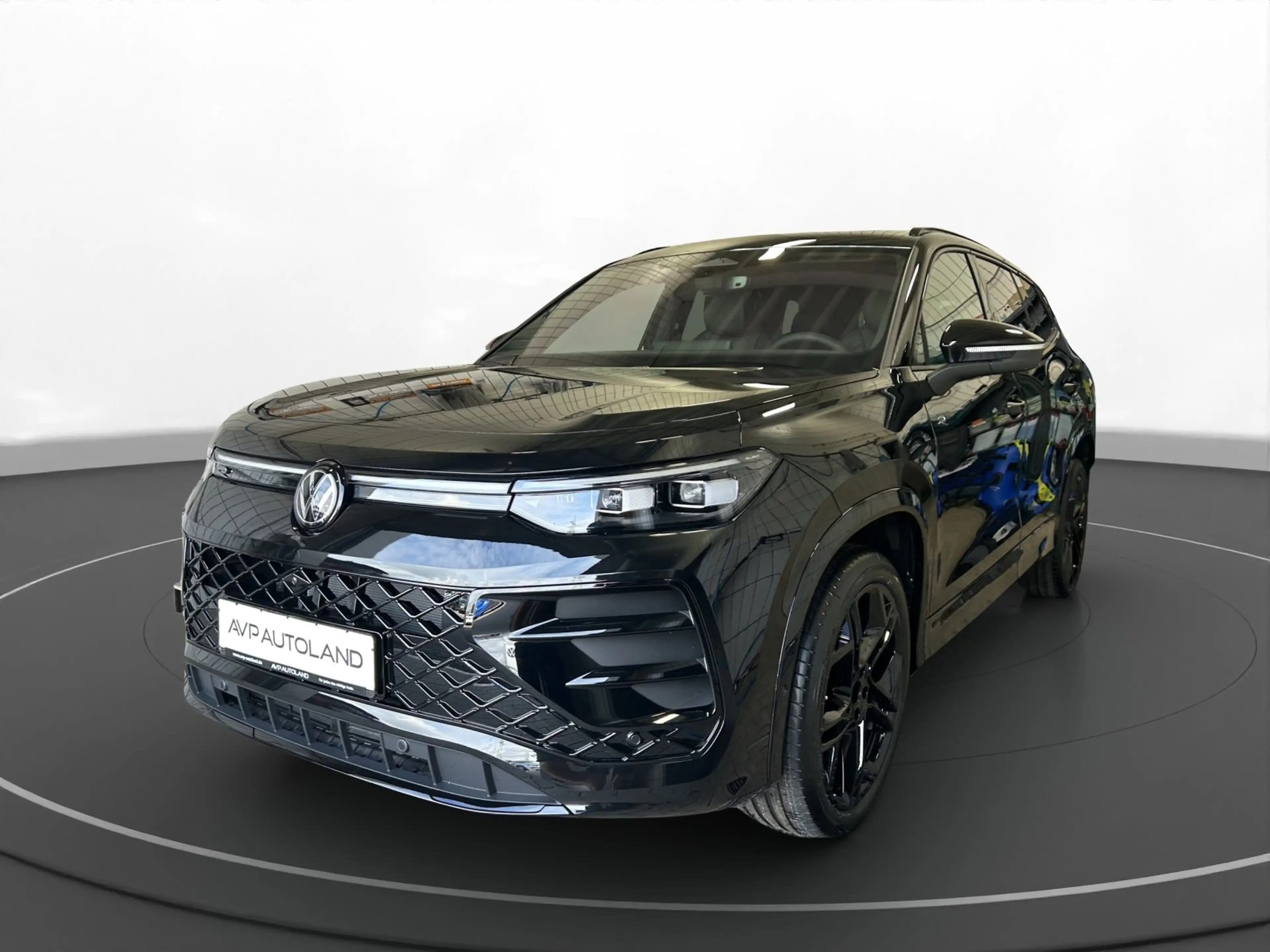 Volkswagen Tayron 2.0 TDI DSG 4MOTION R-Line BLACK STYLE | AHK | 7 S — photo 2