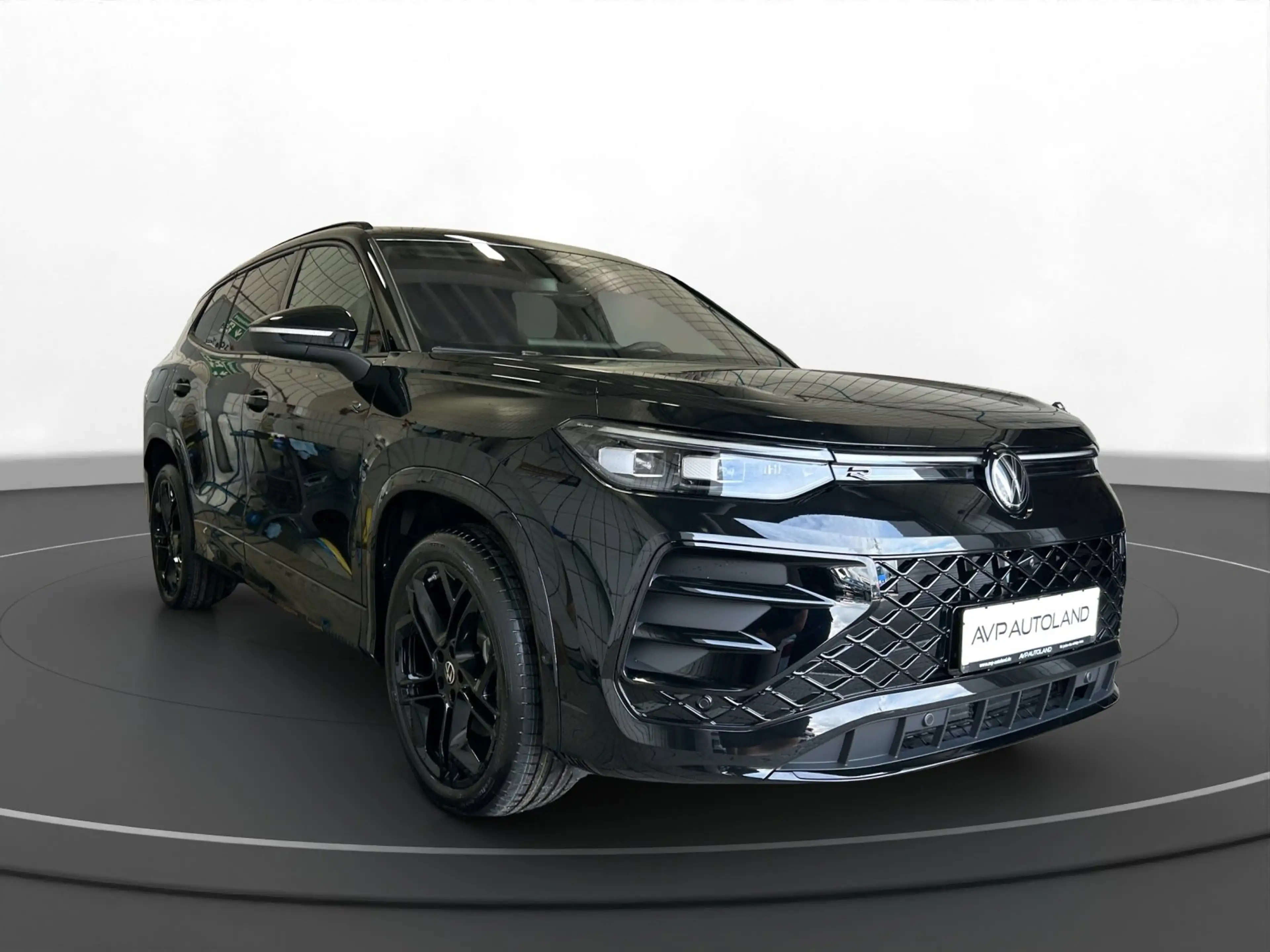 Volkswagen Tayron 2.0 TDI DSG 4MOTION R-Line BLACK STYLE | AHK | 7 S — photo 4
