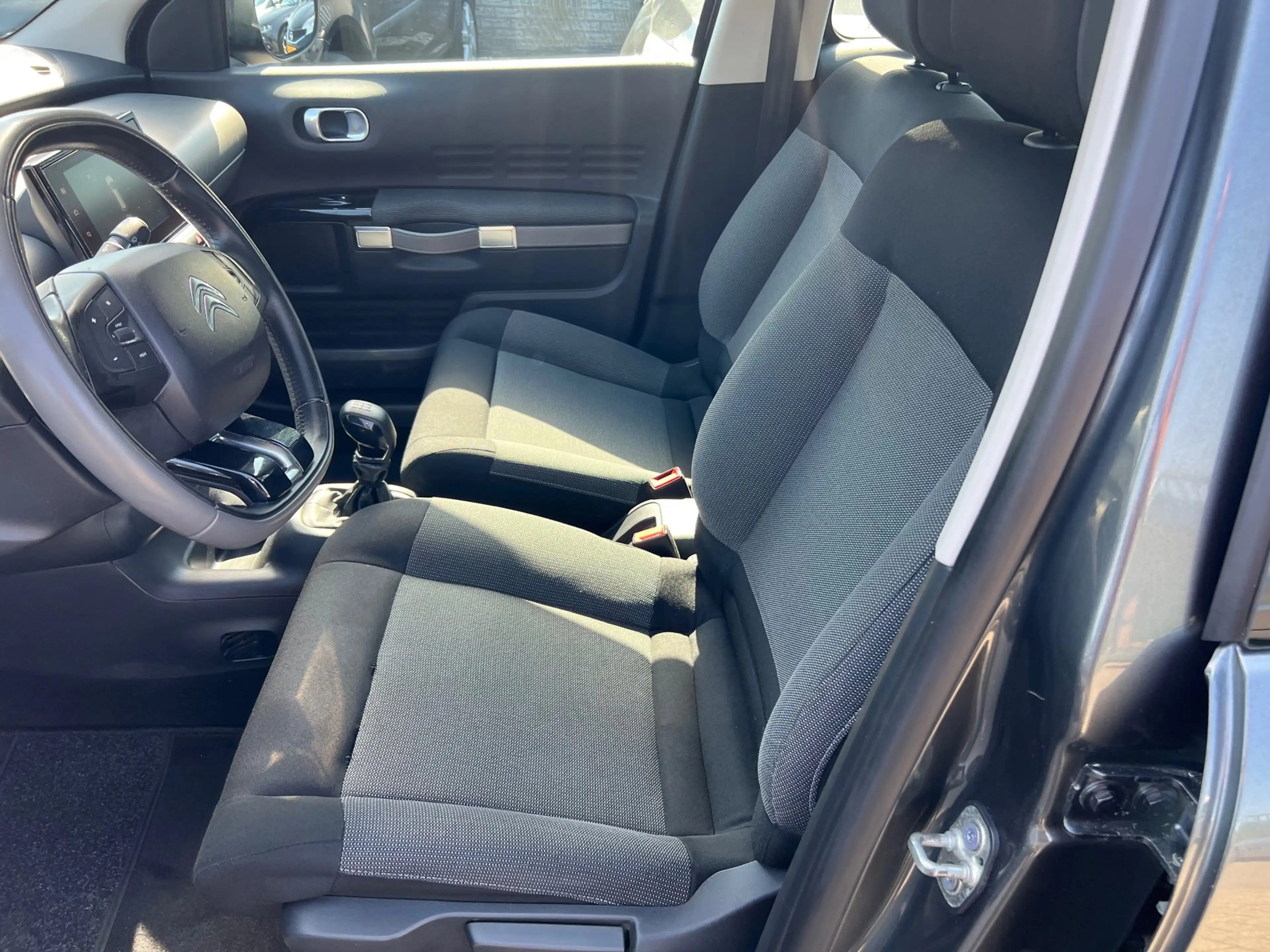 Citroen C4 Cactus 1.2 PureTech Business Plus — photo 7