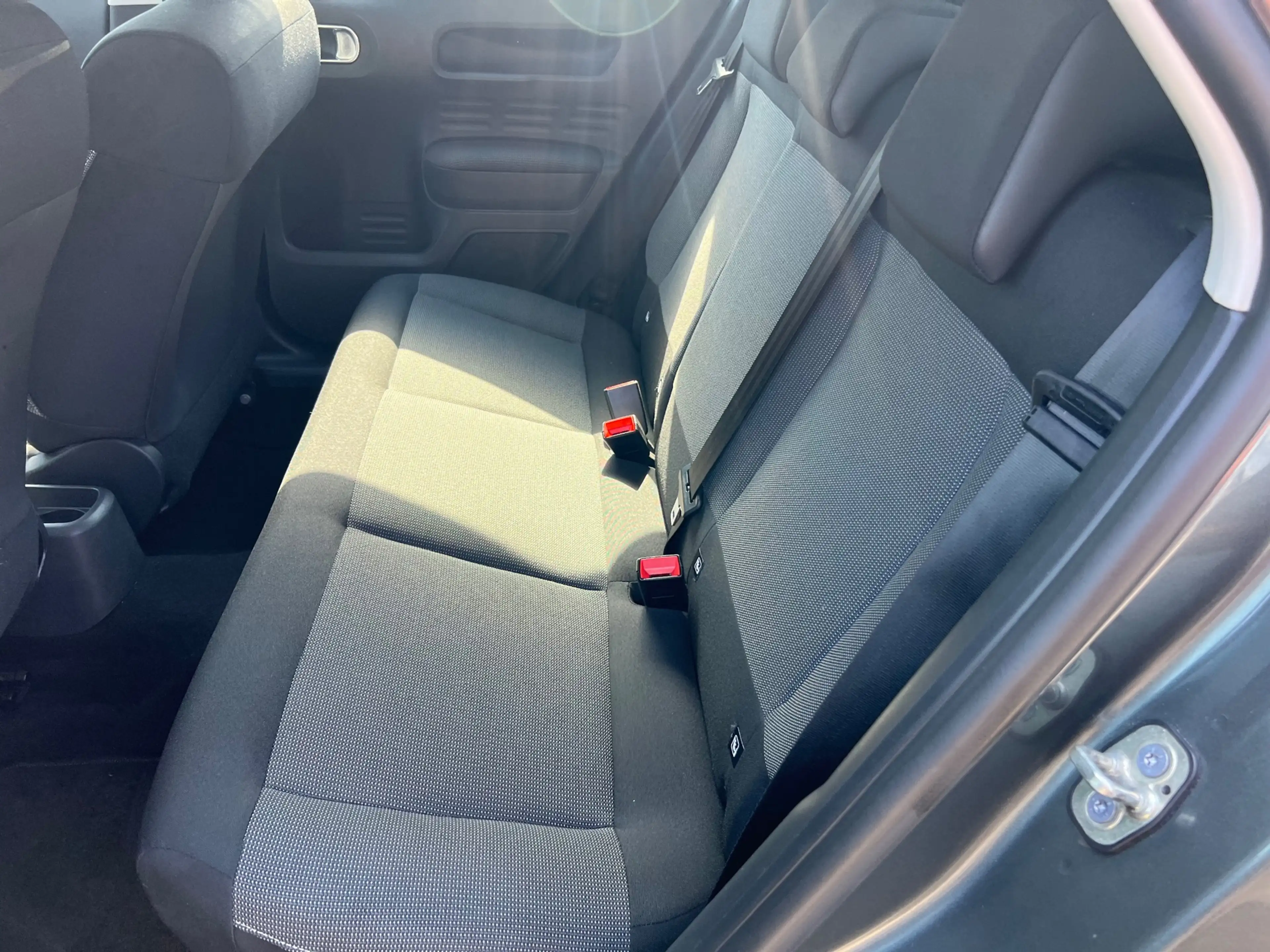 Citroen C4 Cactus 1.2 PureTech Business Plus — photo 9