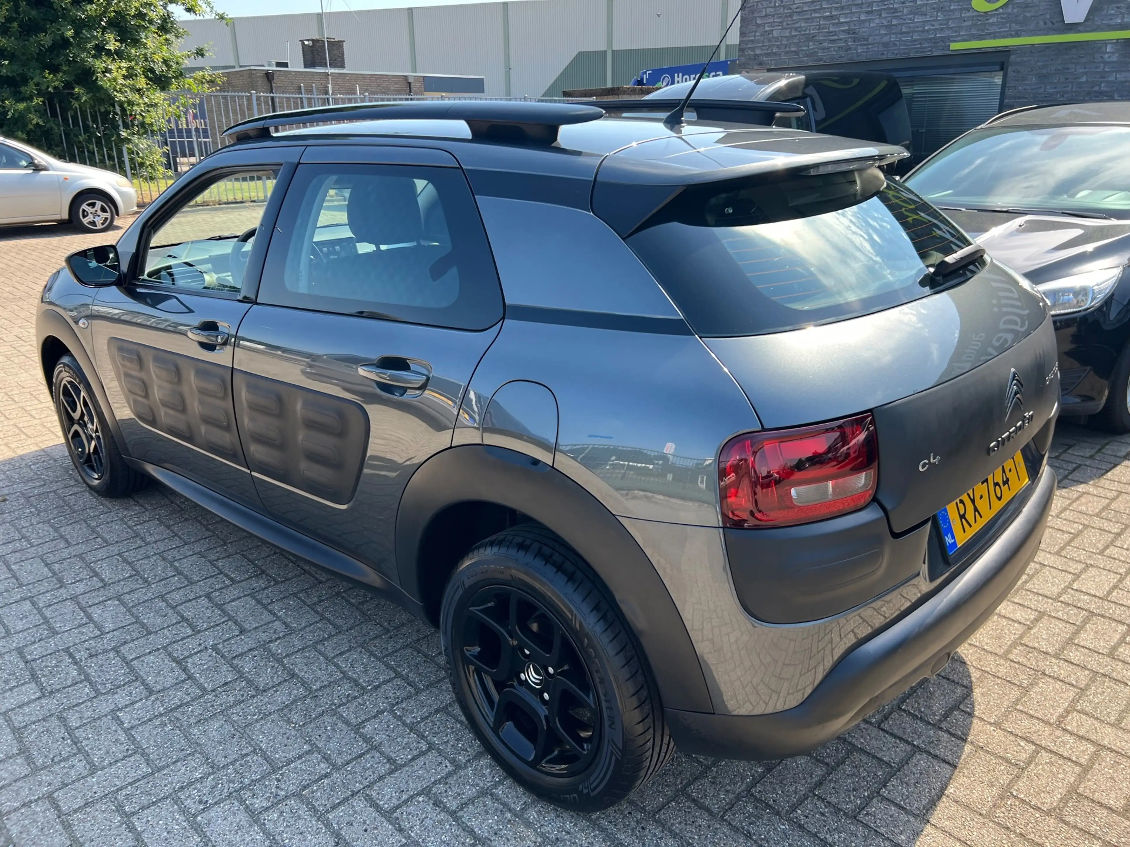 Citroen C4 Cactus 1.2 PureTech Business Plus — photo 3