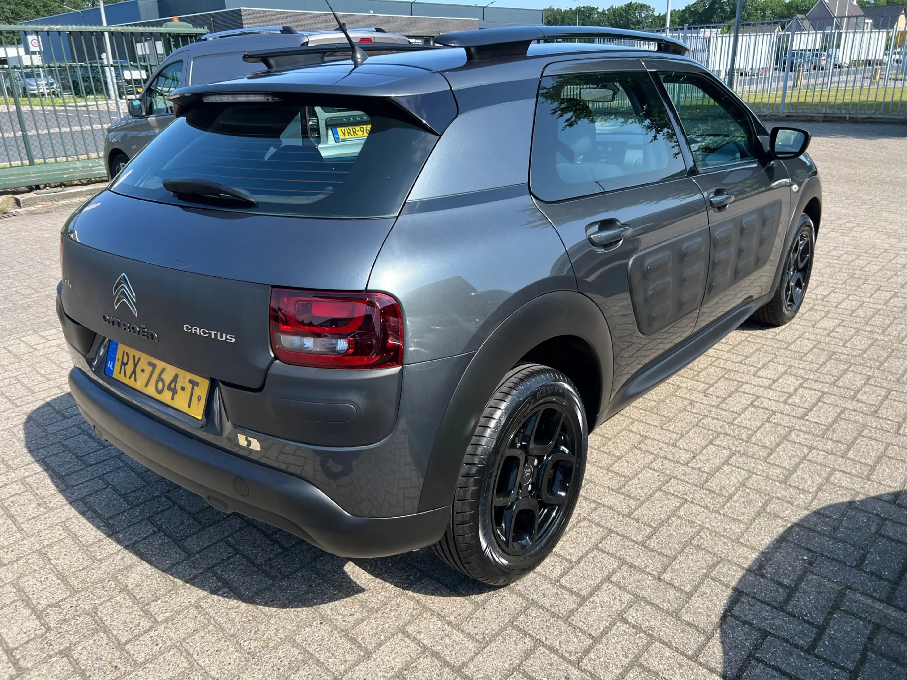 Citroen C4 Cactus 1.2 PureTech Business Plus — photo 4