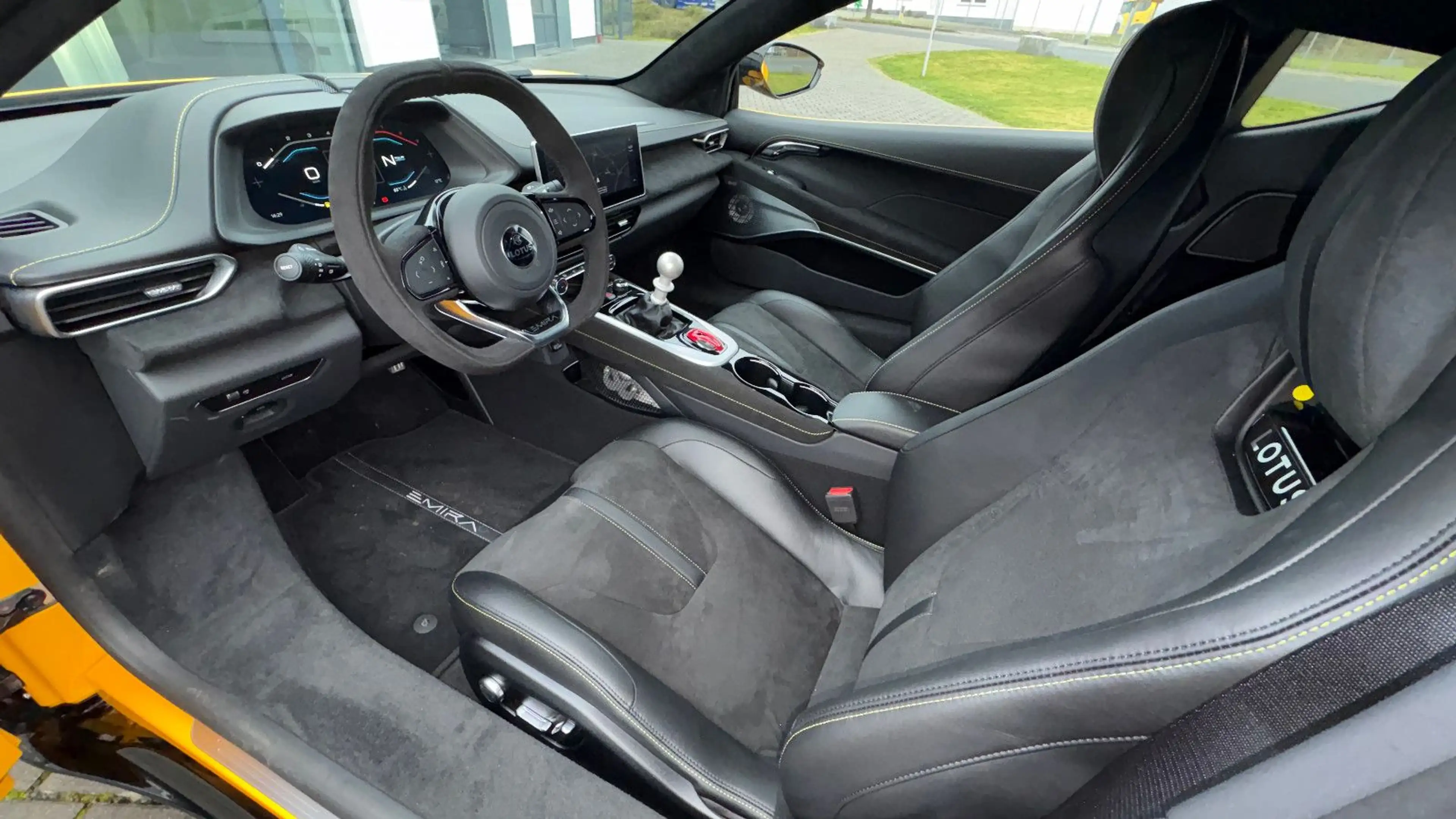 Lotus Emira V6 SE, Lotus am Ring by Komo-Tec GmbH — photo 11