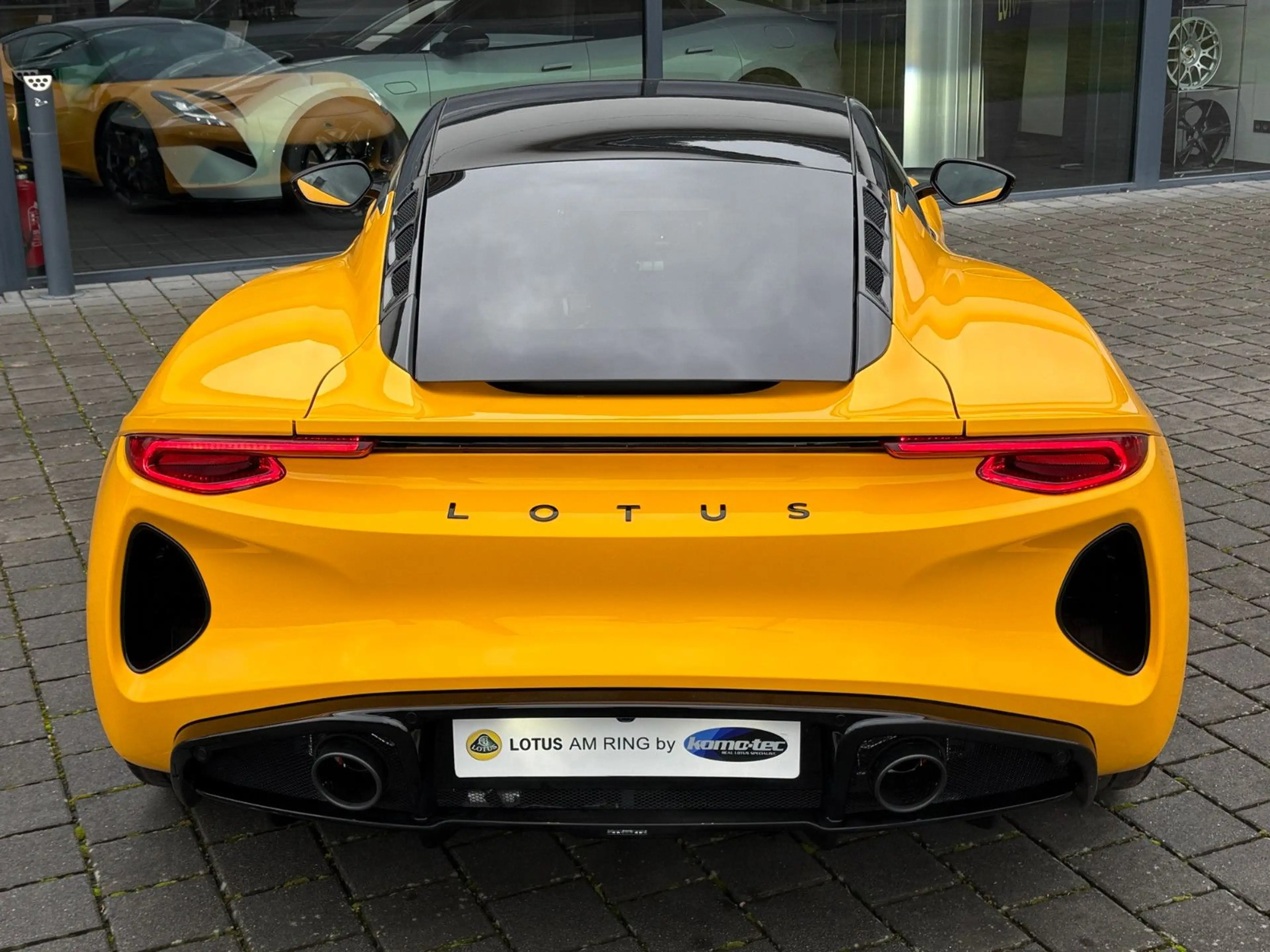 Lotus Emira V6 SE, Lotus am Ring by Komo-Tec GmbH — photo 5