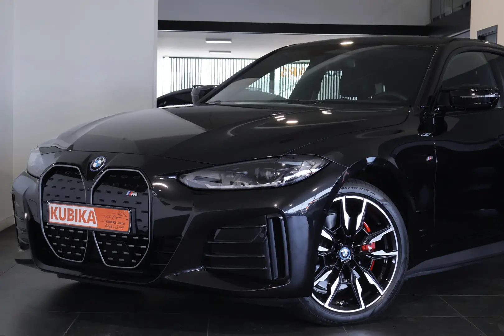 BMW i4 Gran Coupe 83.9 kWh M50 *BTW* Carplay Garantie* Zwart - 2