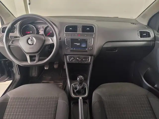 Volkswagen Polo view 9