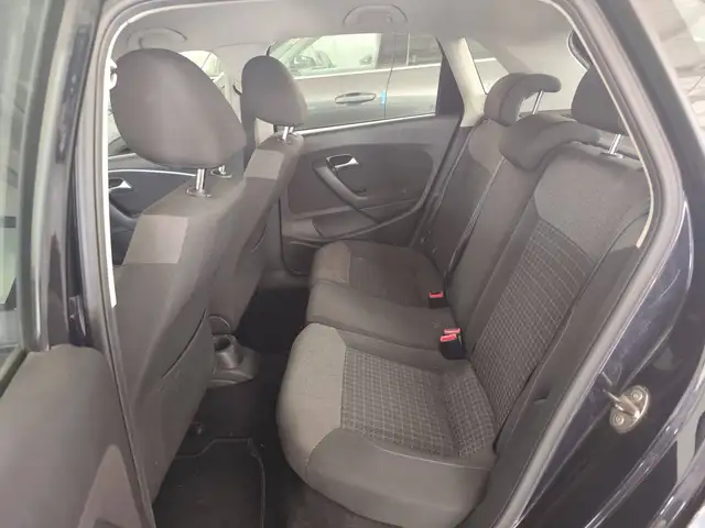 Volkswagen Polo view 7