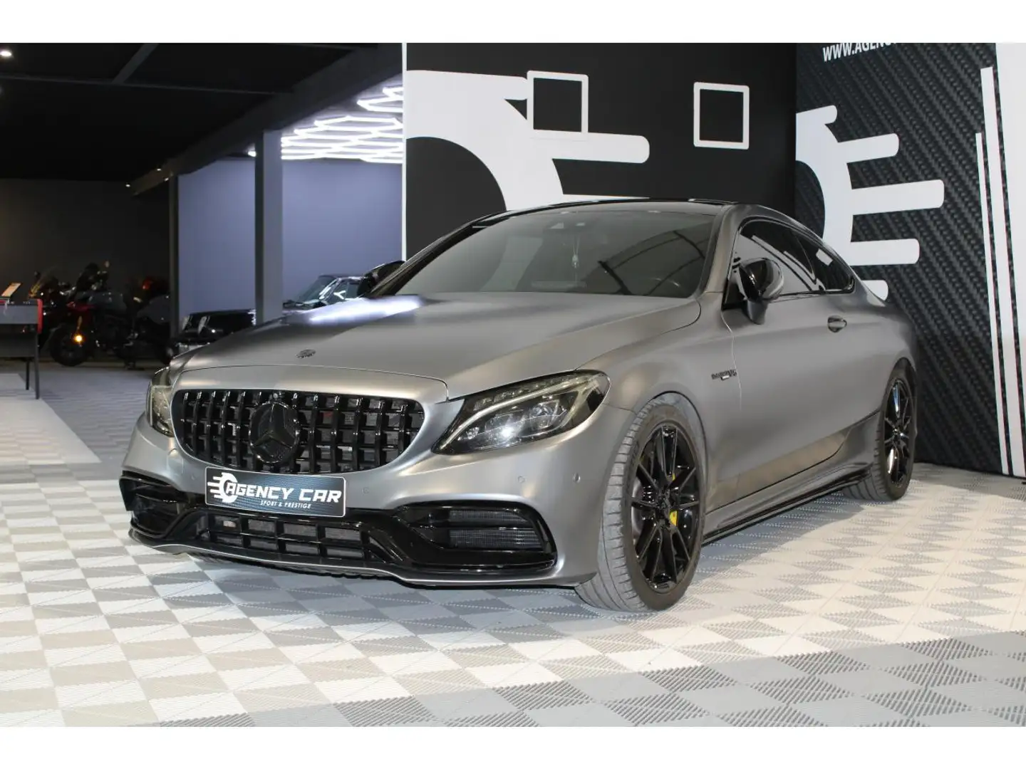 Mercedes-Benz C 43 AMG Coupé C 43 AMG- BVA 9G-Tronic - 4-Matic - SUIVI MERCEDES Grijs - 2