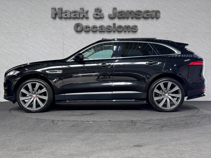 Jaguar F-Pace 2.0 Portfolio AWD 30t Meridian Panoramadak HUD — photo 7