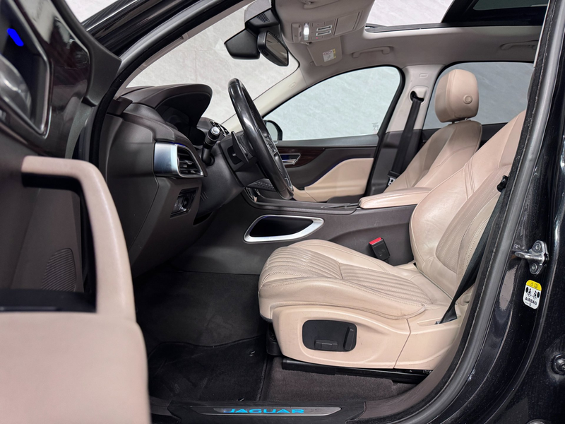 Jaguar F-Pace 2.0 Portfolio AWD 30t Meridian Panoramadak HUD — photo 10