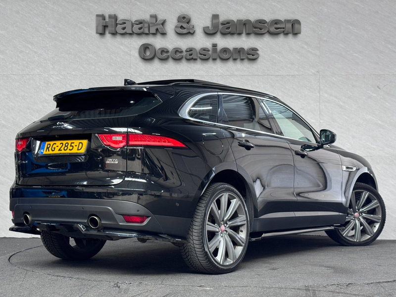 Jaguar F-Pace 2.0 Portfolio AWD 30t Meridian Panoramadak HUD — photo 4
