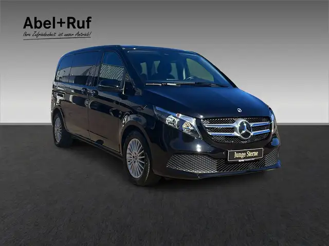 Mercedes-Benz V-Class view 6