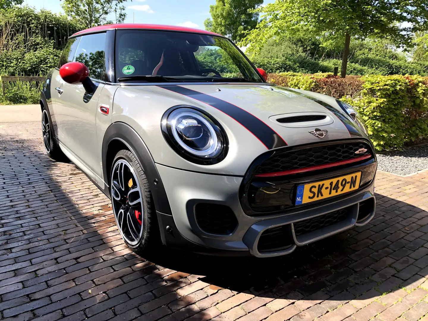 MINI John Cooper Works 2.0 JCW Chili H&K Šedá - 2