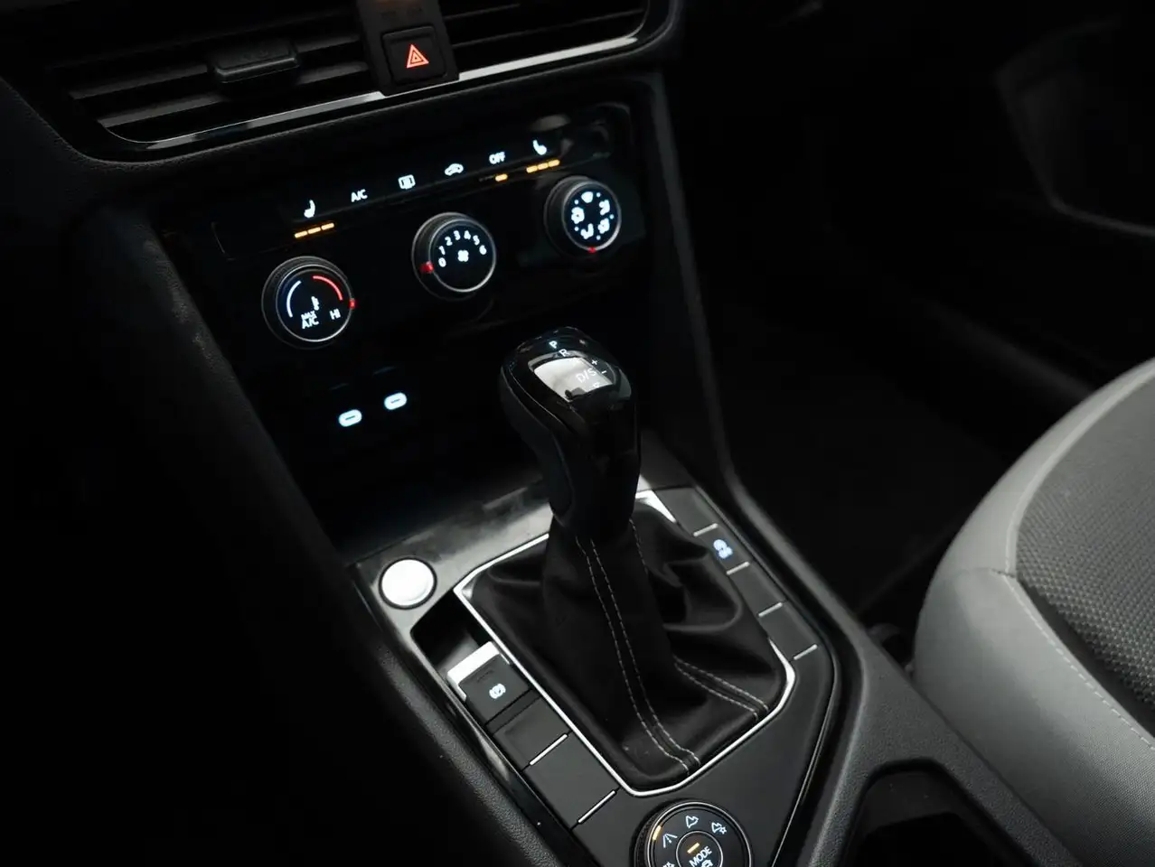 Volkswagen Taos снимка Volkswagen Taos