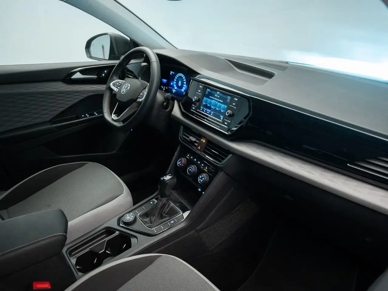 Volkswagen Taos снимка Volkswagen Taos