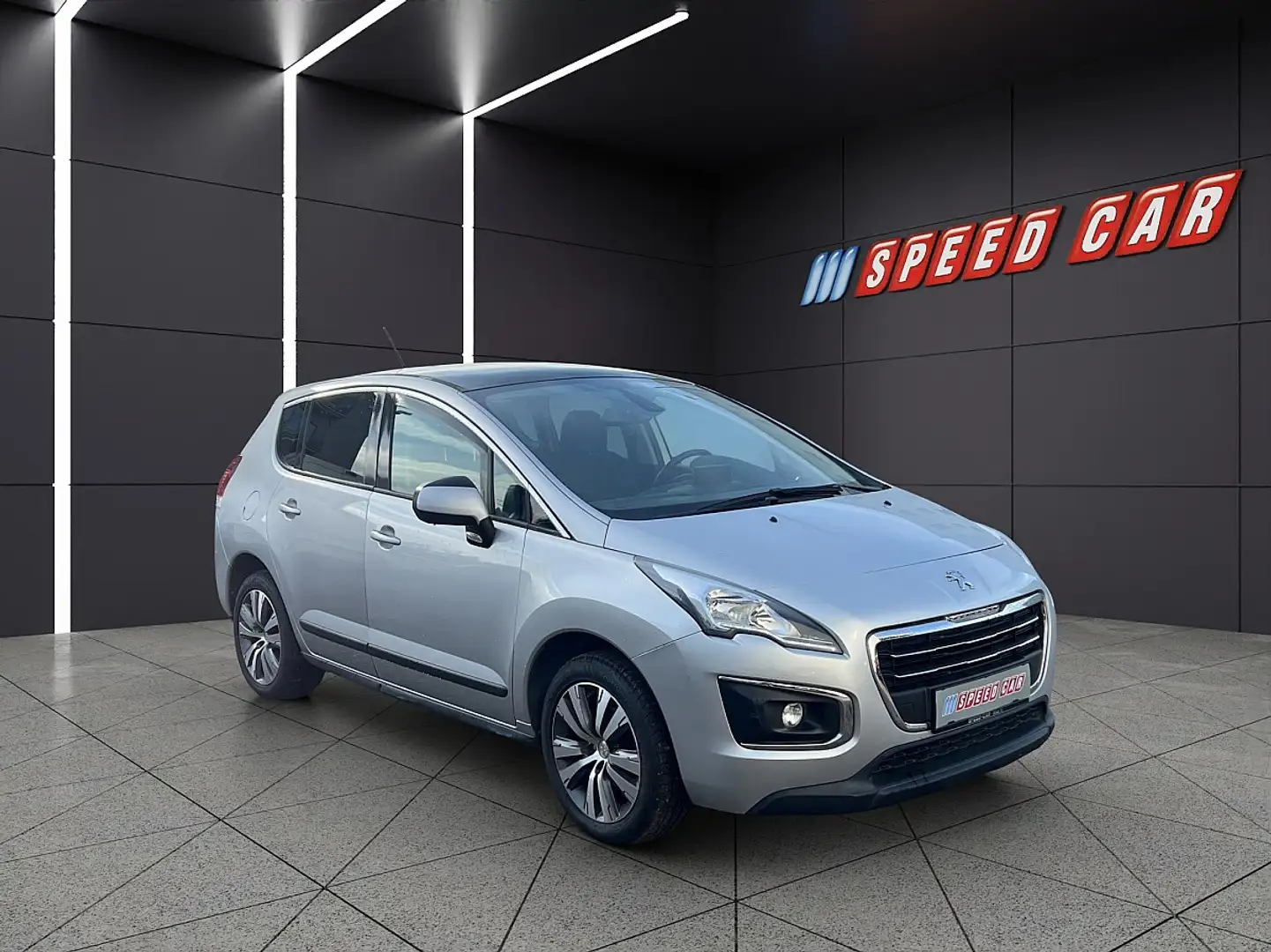 Peugeot 3008 1,6 BlueHDi 120 S&S Business Line Grau - 2